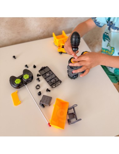 DIY Remote Controlled Excavator for Kids – Learning and Playing Woopie