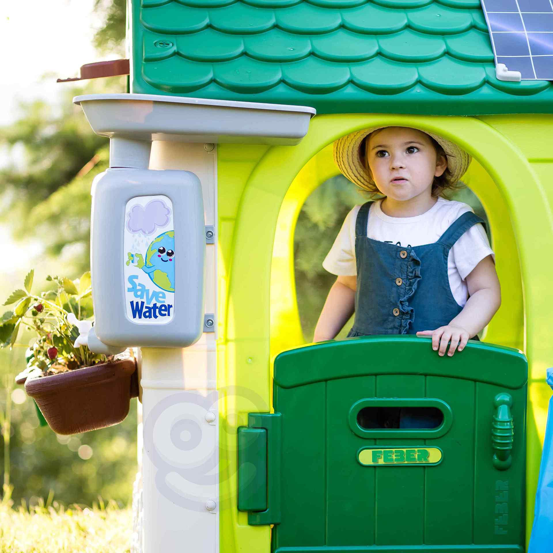 Domek ogrodowy eco karmnik segregacja odpadów imitacja panelu słonecznego