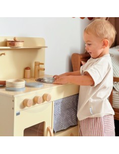 TOOKY TOY medinė smėlio spalvos virtuvėlė vaikams – 10 dalių rinkinys 2