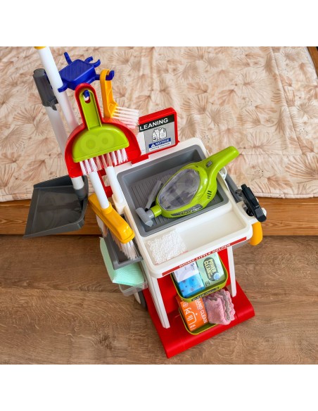 Reinigungswagen für Kinder mit Staubsauger und Wischmopp – Kleiner Helfer