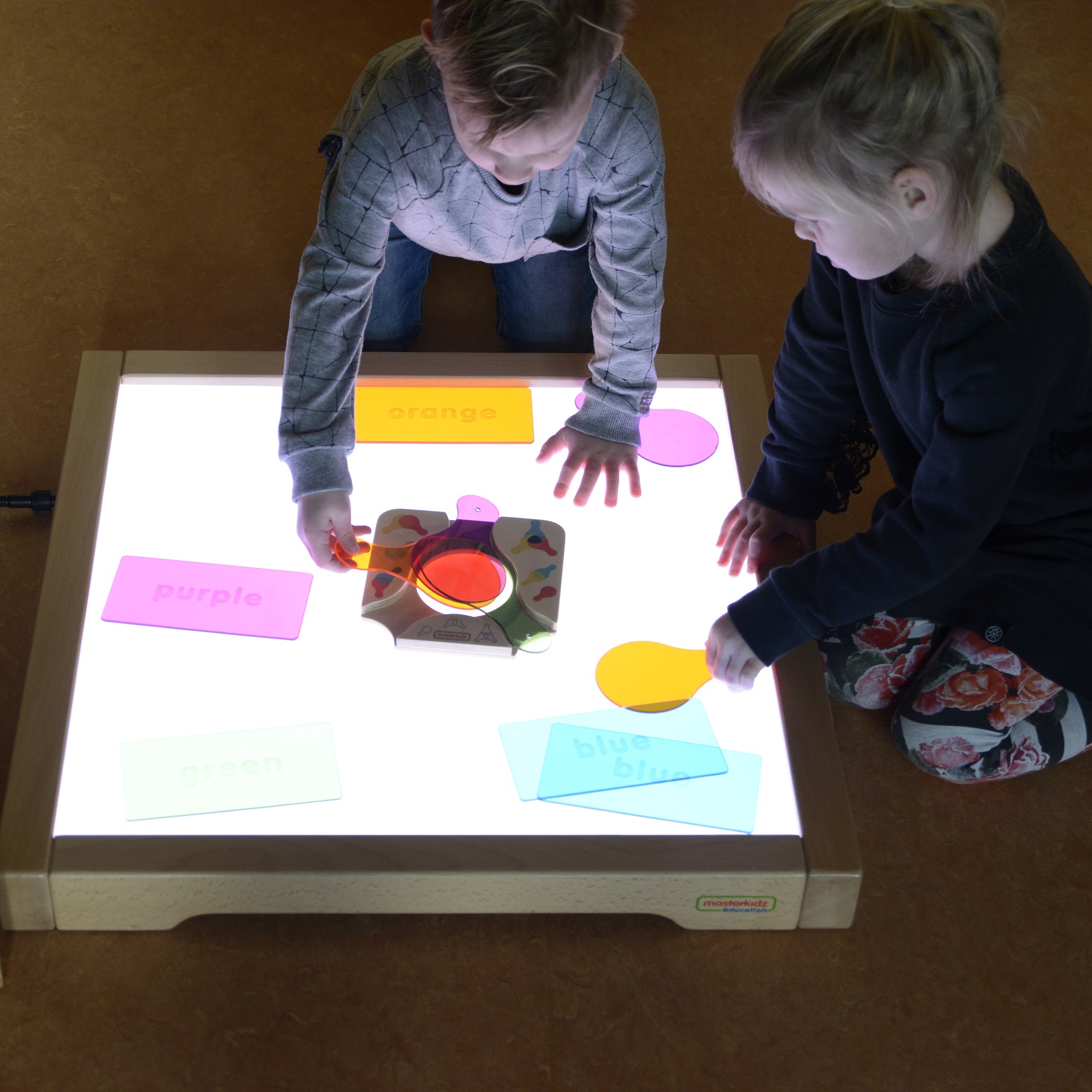Panel świetlny led zmiana kolorów pilotem