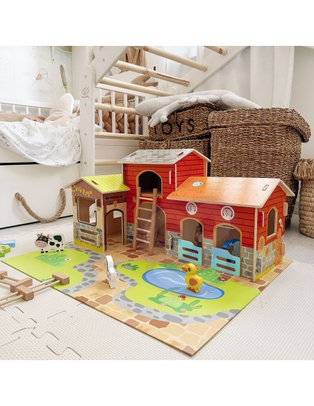 WOOPIE GREEN Mega Farm 18 pcs Animal Figures Stable Cowshed Henhouse
