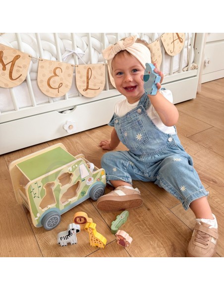 Drewniany samochód aktywności safari TOOKY TOY - zwierzęta 9 el.