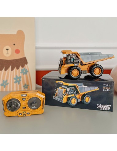 RC Woopie Construction Dump Truck - 9 Channels 2.4 GHz, Metal, Sound
