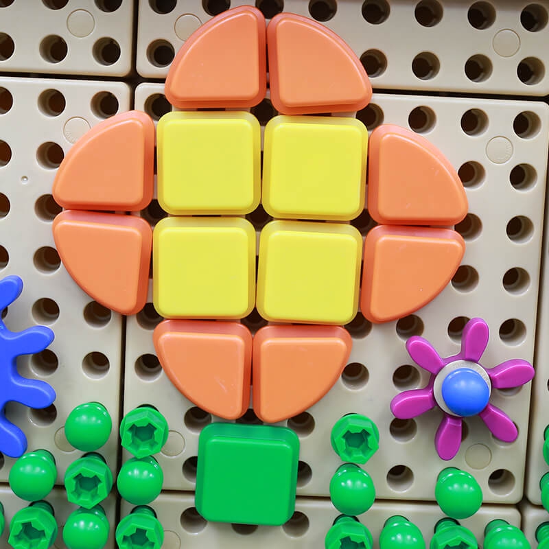 Zestaw kołeczki w kształcie figur geometrycznych 64szt do tablic stem