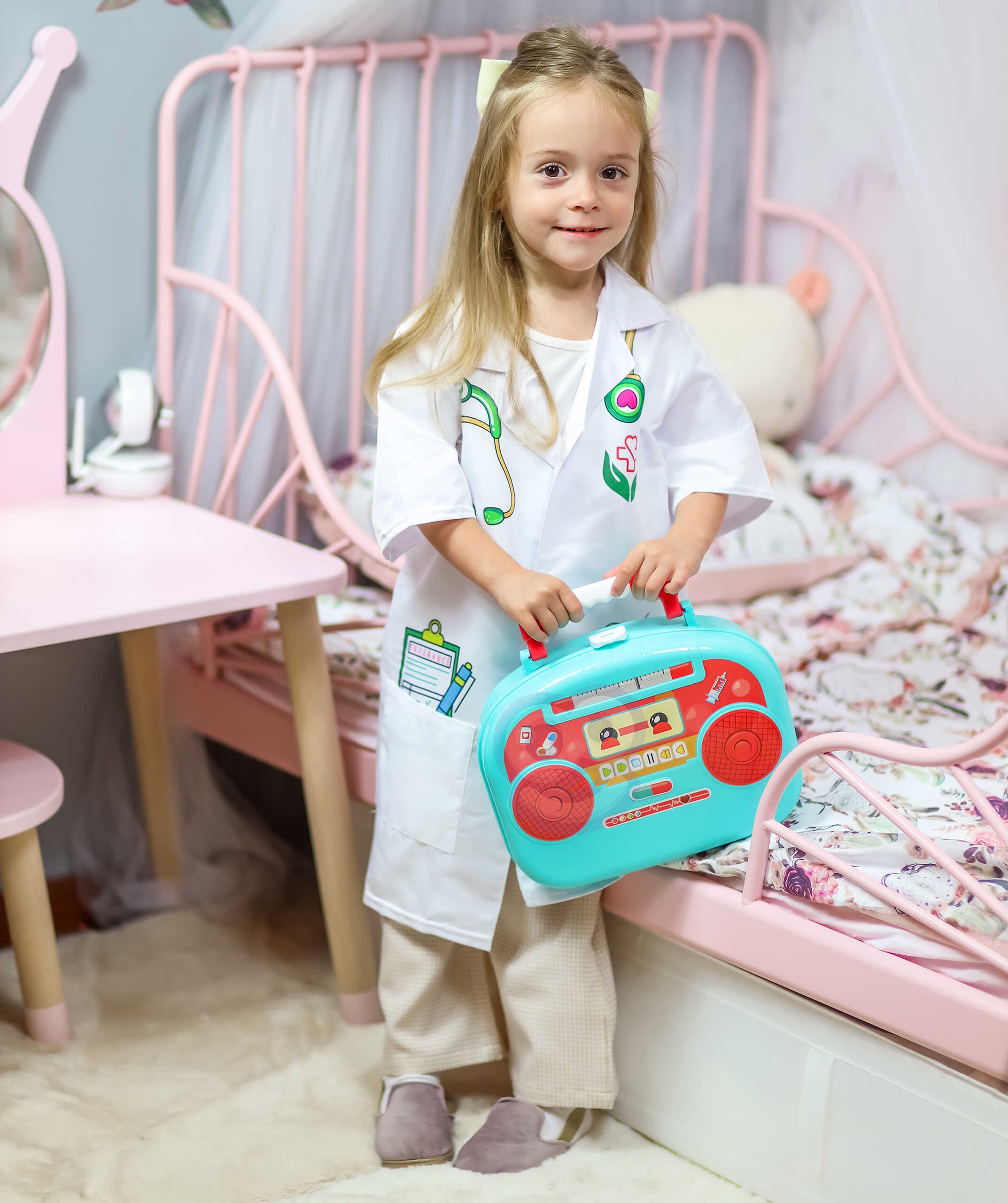 Zestaw mały lekarza doktor w walizce + 19 akc.