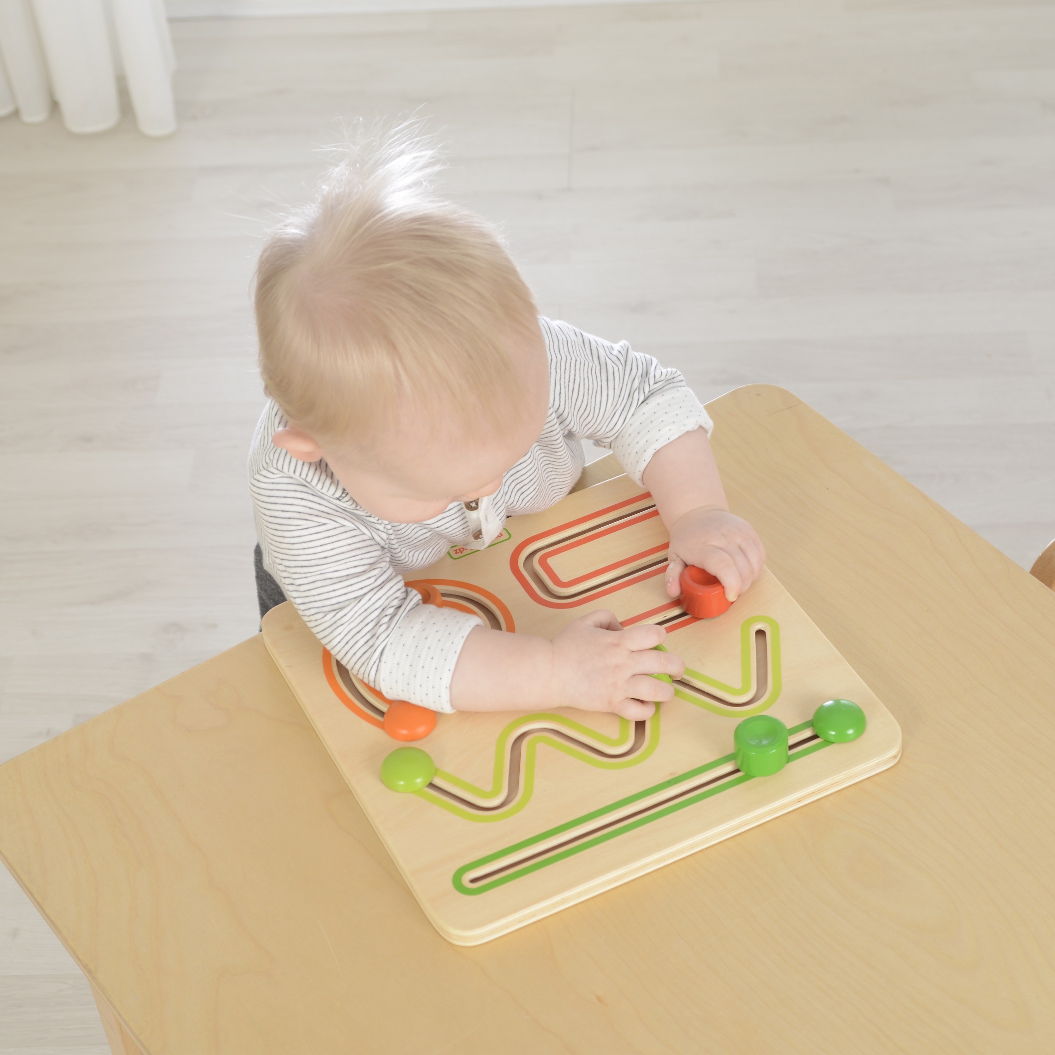 Tablica edukacyjna gra przesuwna labirynt montessori