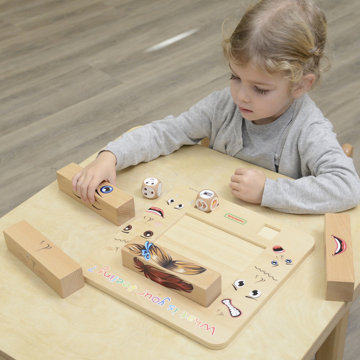 Nauka emocji gra drewniana montessori