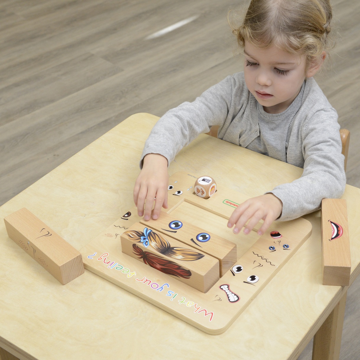 Nauka emocji gra drewniana montessori