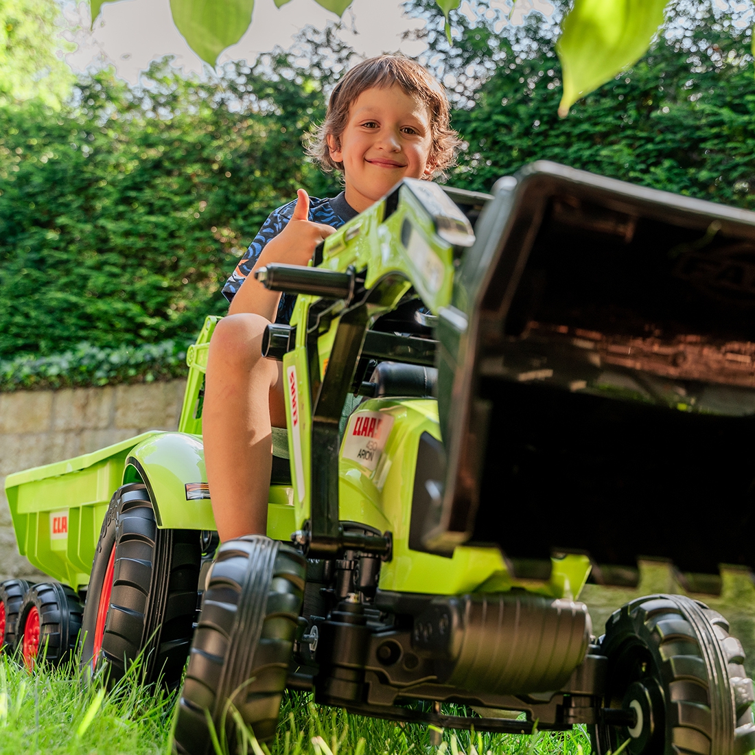 Traktor claas avec zielony na pedały z przyczepką od 3 lat