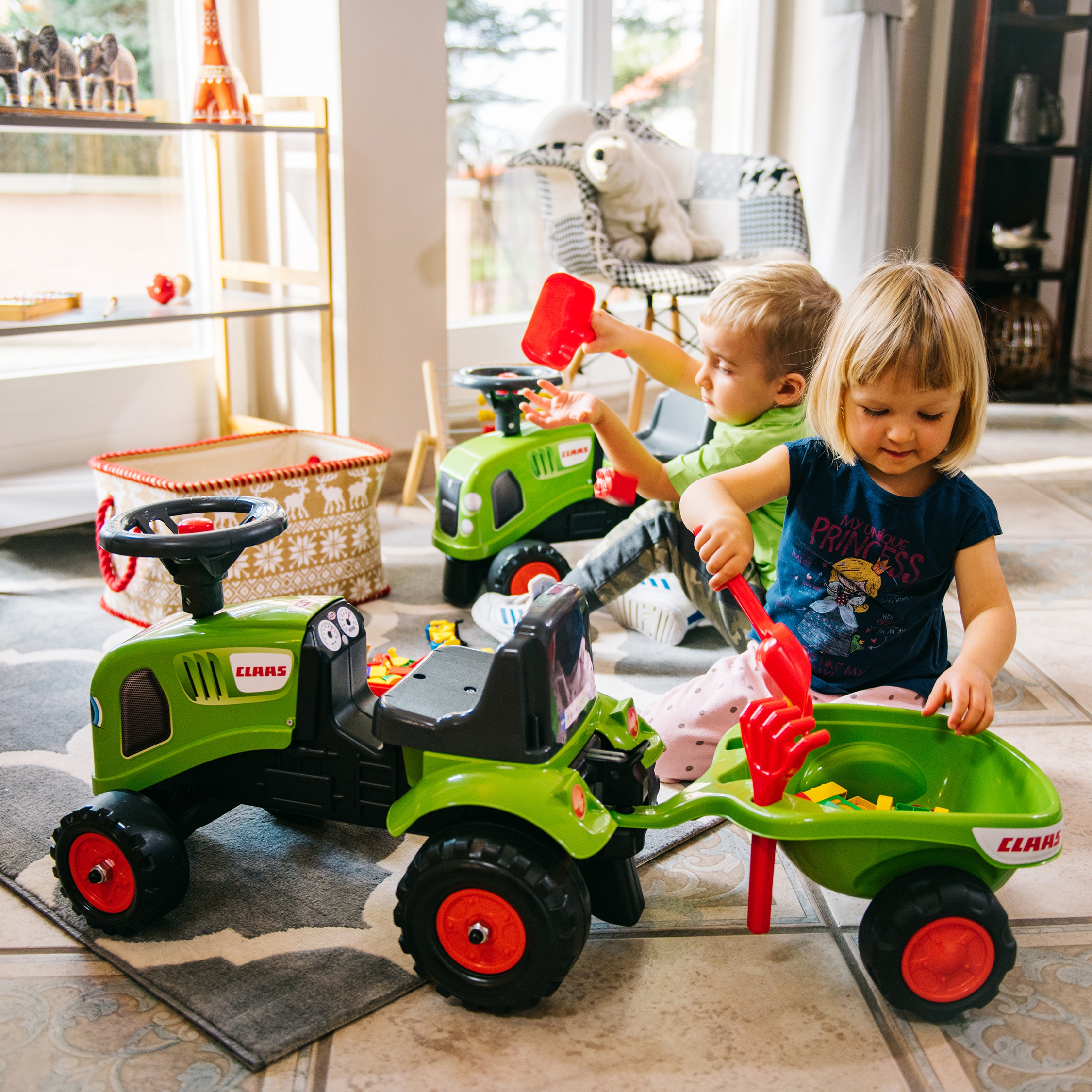 Traktorek baby claas zielony z przyczepką + akc. od 1 roku