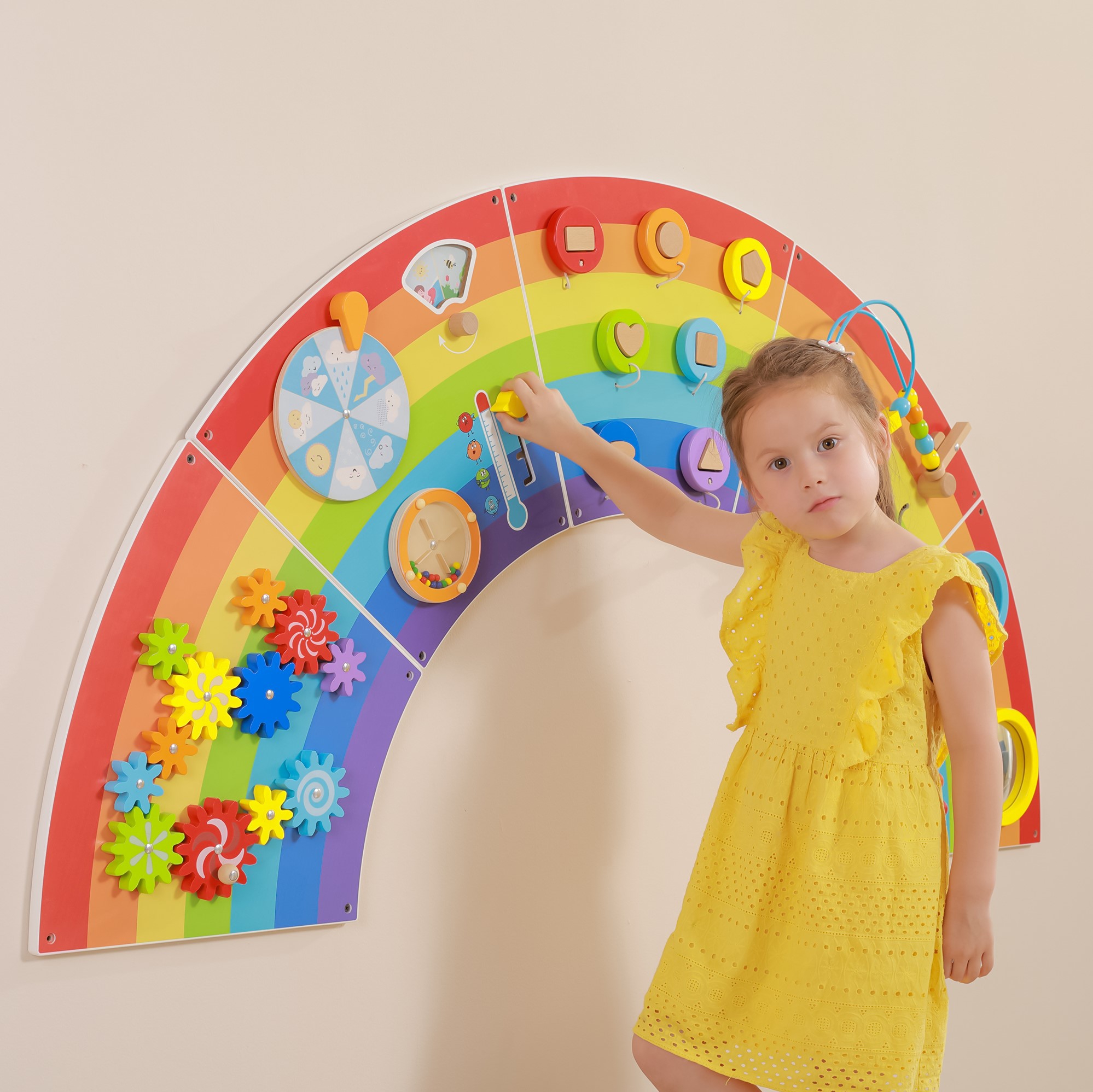 Drewniana tablica sensoryczno-manipulacyjna edu tęcza certyfikat fsc