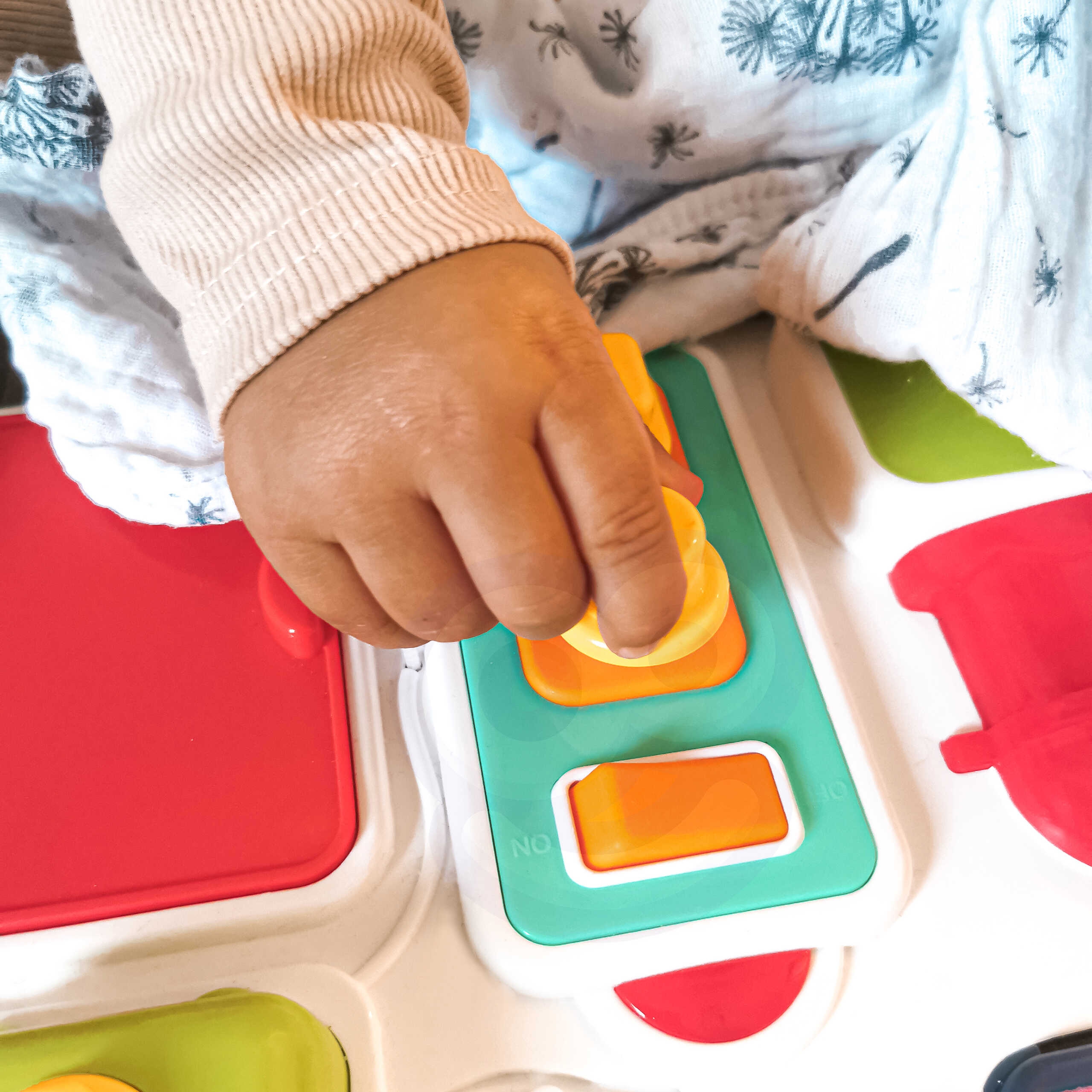Tablica manipulacyjna kuchnia zegar z efektami dźwiękowymi i świetlnymi montessori