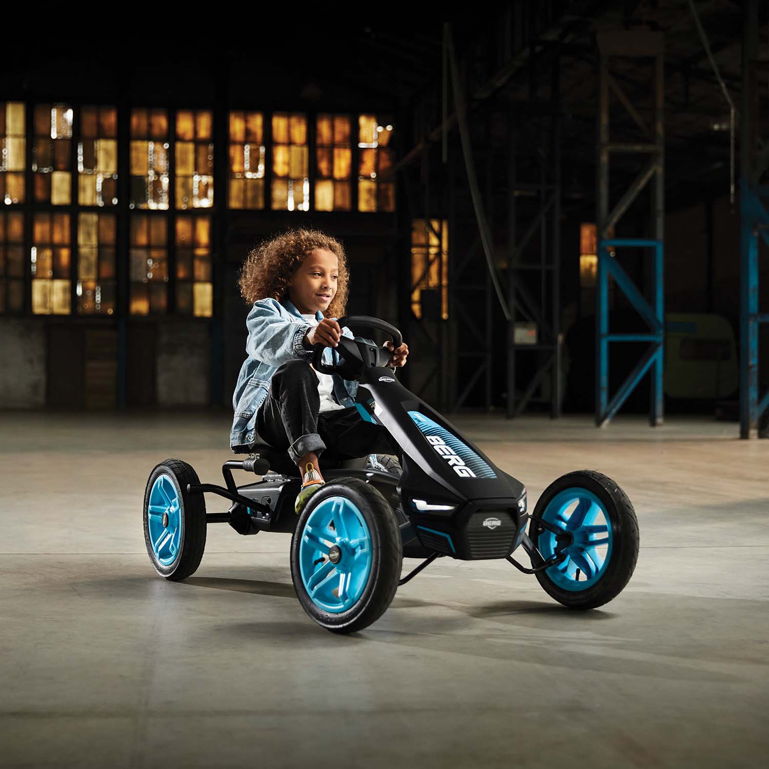 Gokart na pedały rally apx blue bfr 4-12 lat do 60 kg