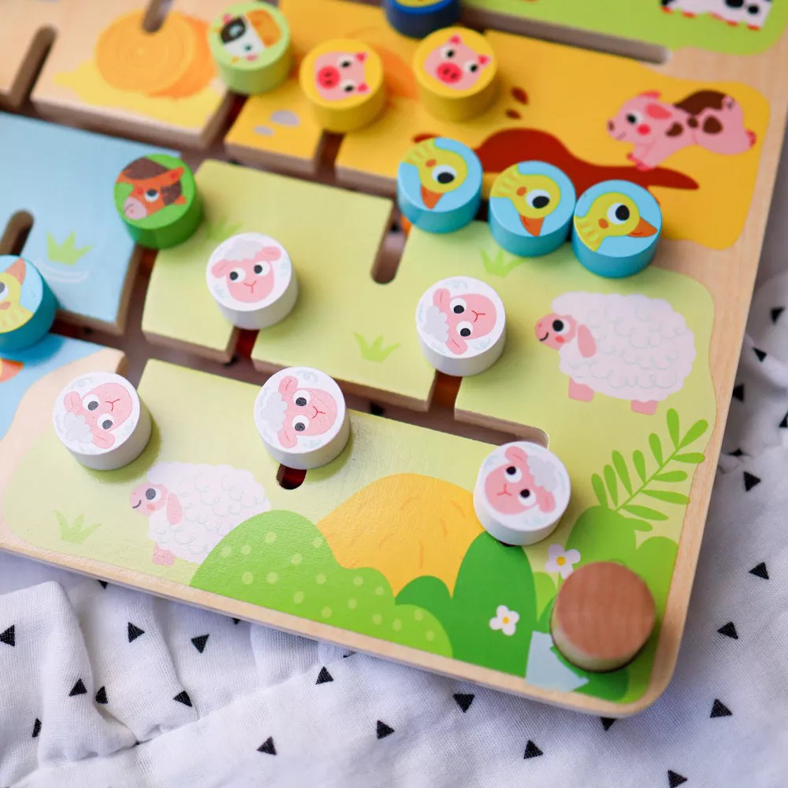 Interaktywna tablica edukacyjna sorter montessori zwierzątka i alfabet