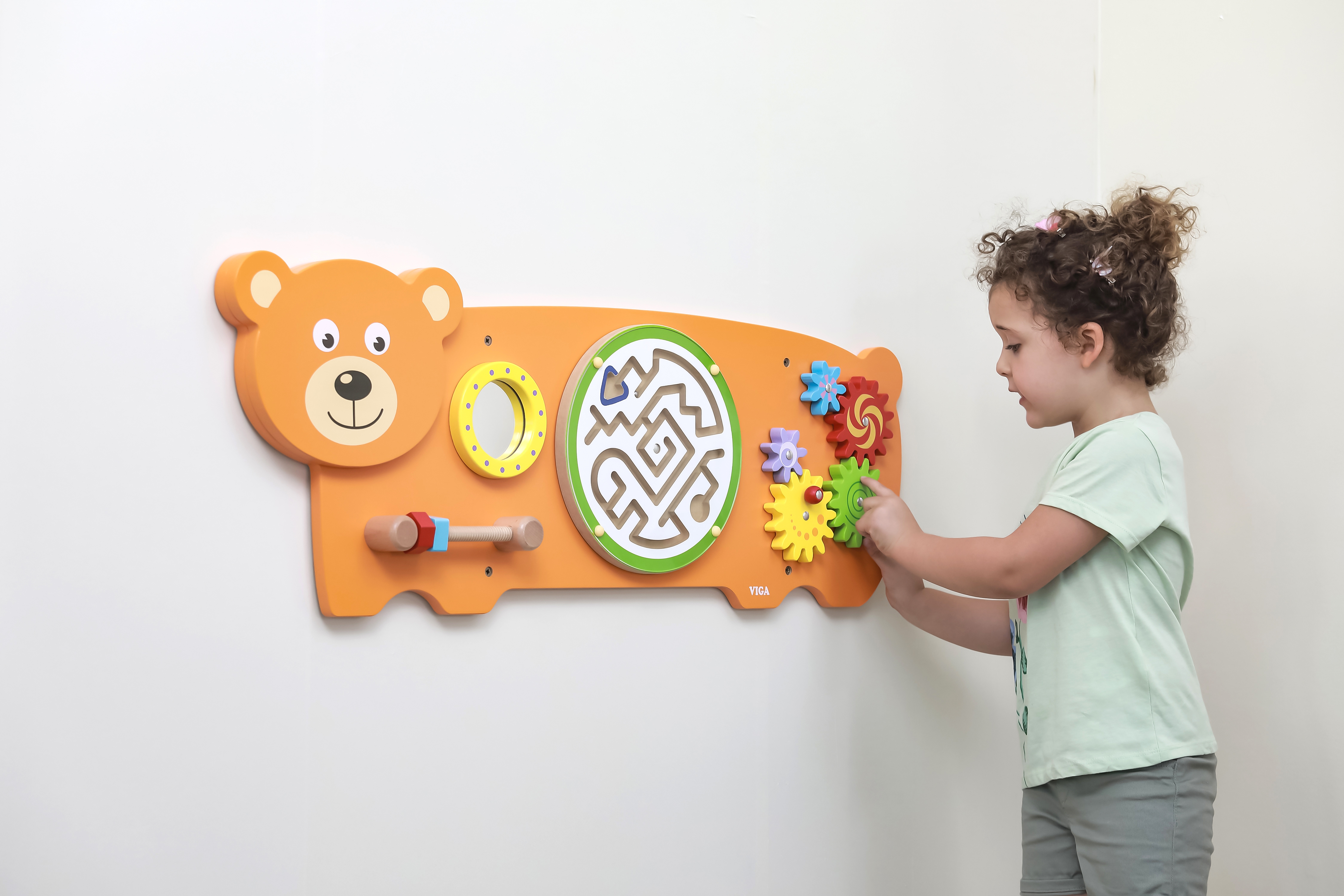 Tablica sensoryczna manipulacyjna miś certyfikat fsc montessori