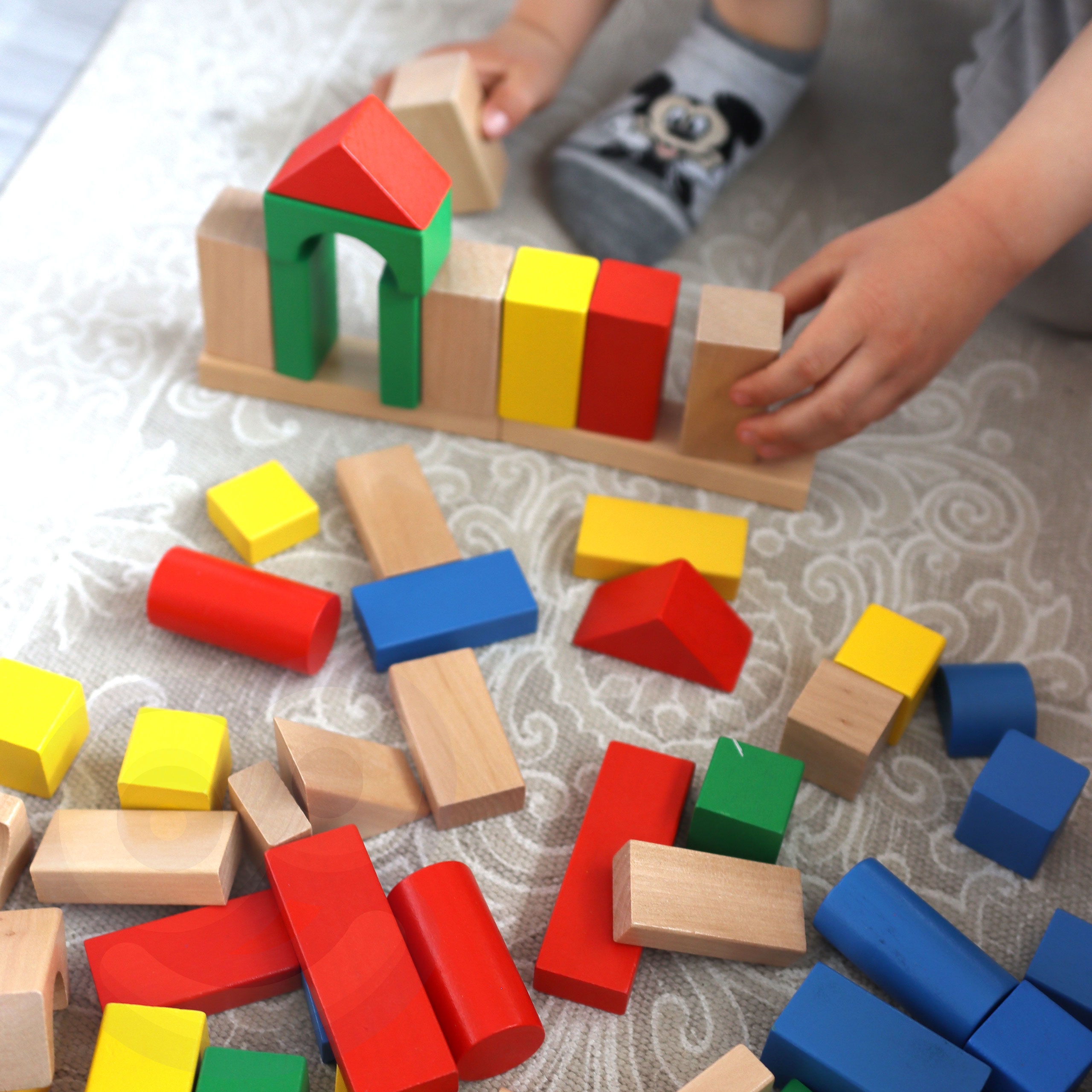 Drewniane kolorowe klocki do układania figury montessori