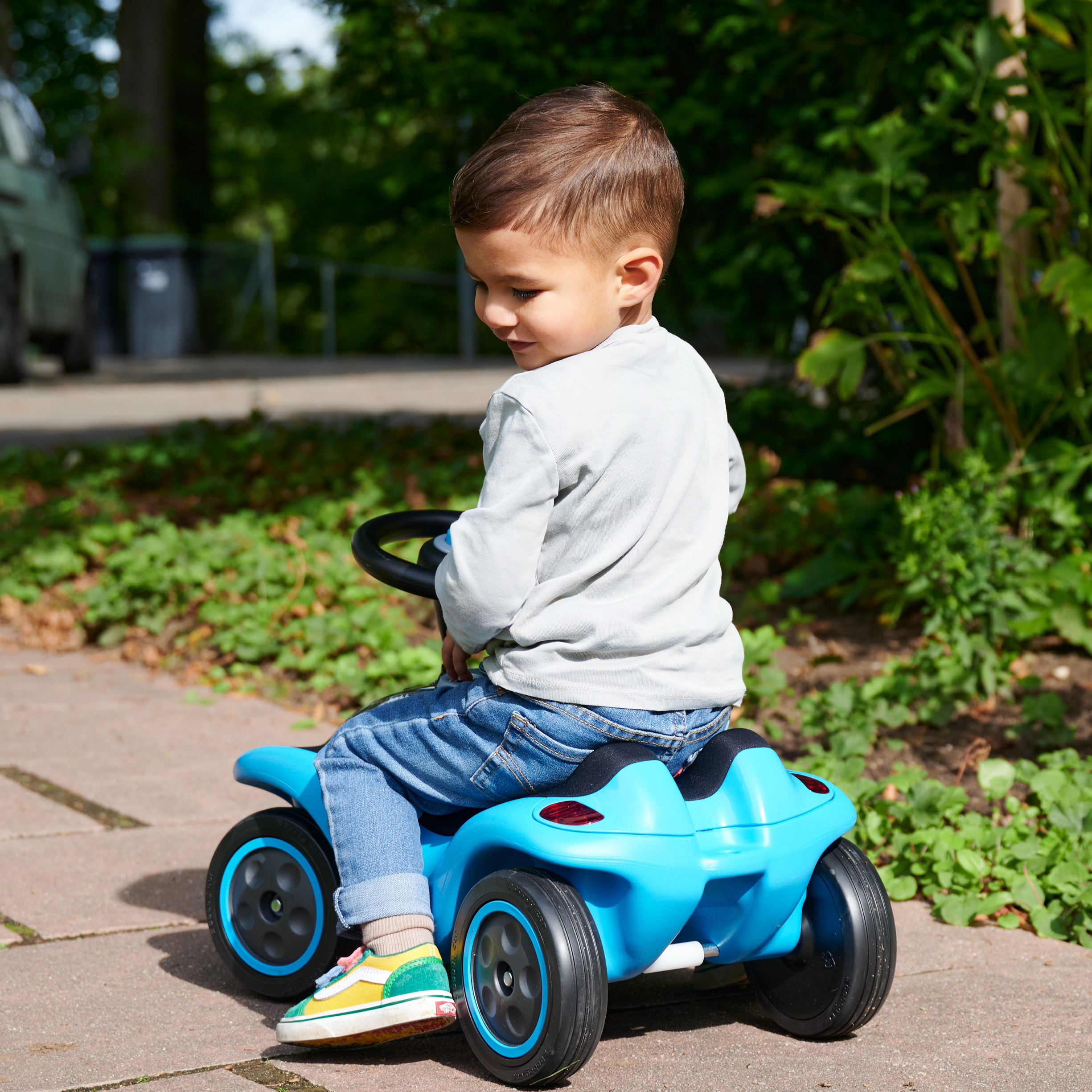 Jeździk next blue bobby car z klaksonem i światłami