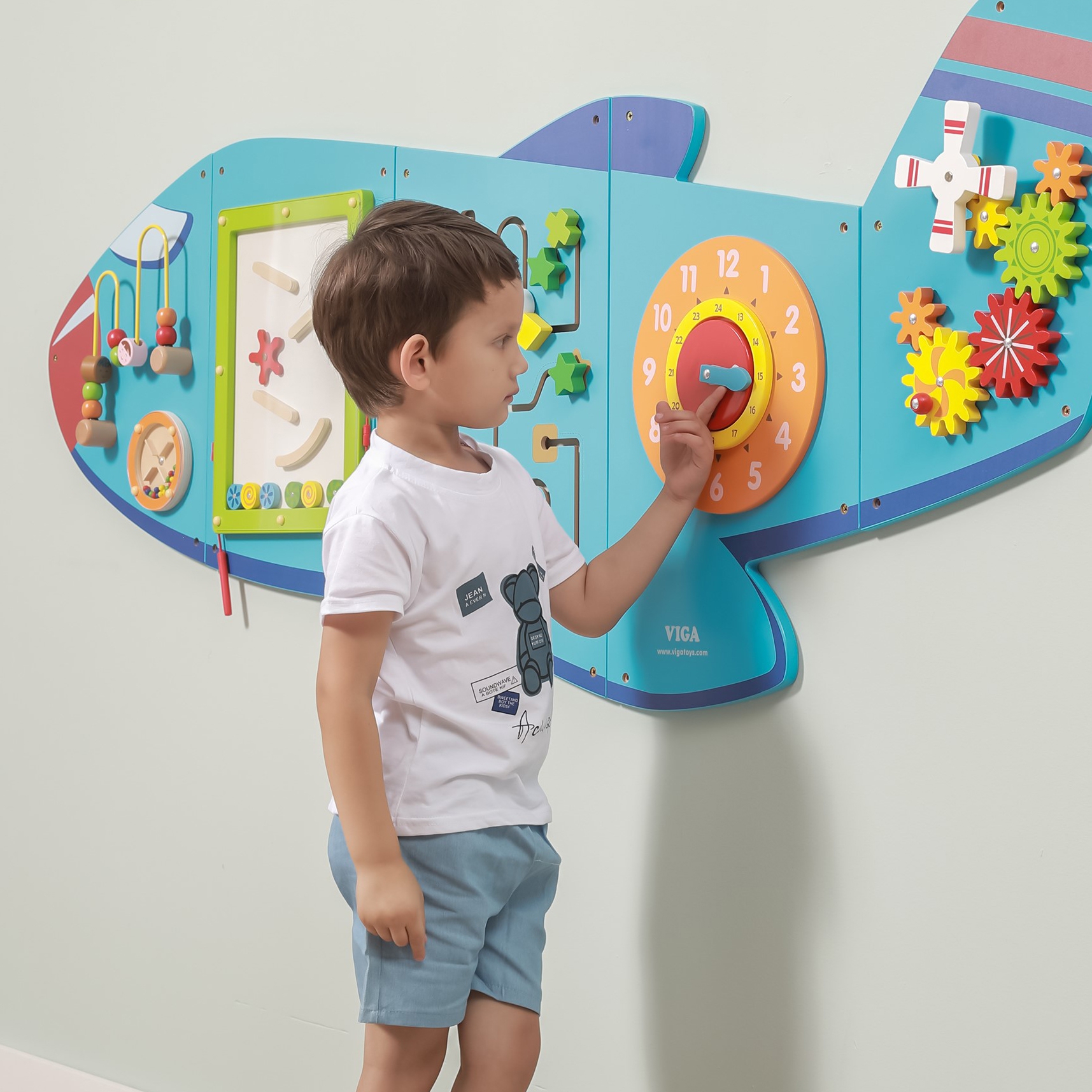 Drewniana tablica sensoryczna manipulacyjna samolot certyfikat fsc montessori