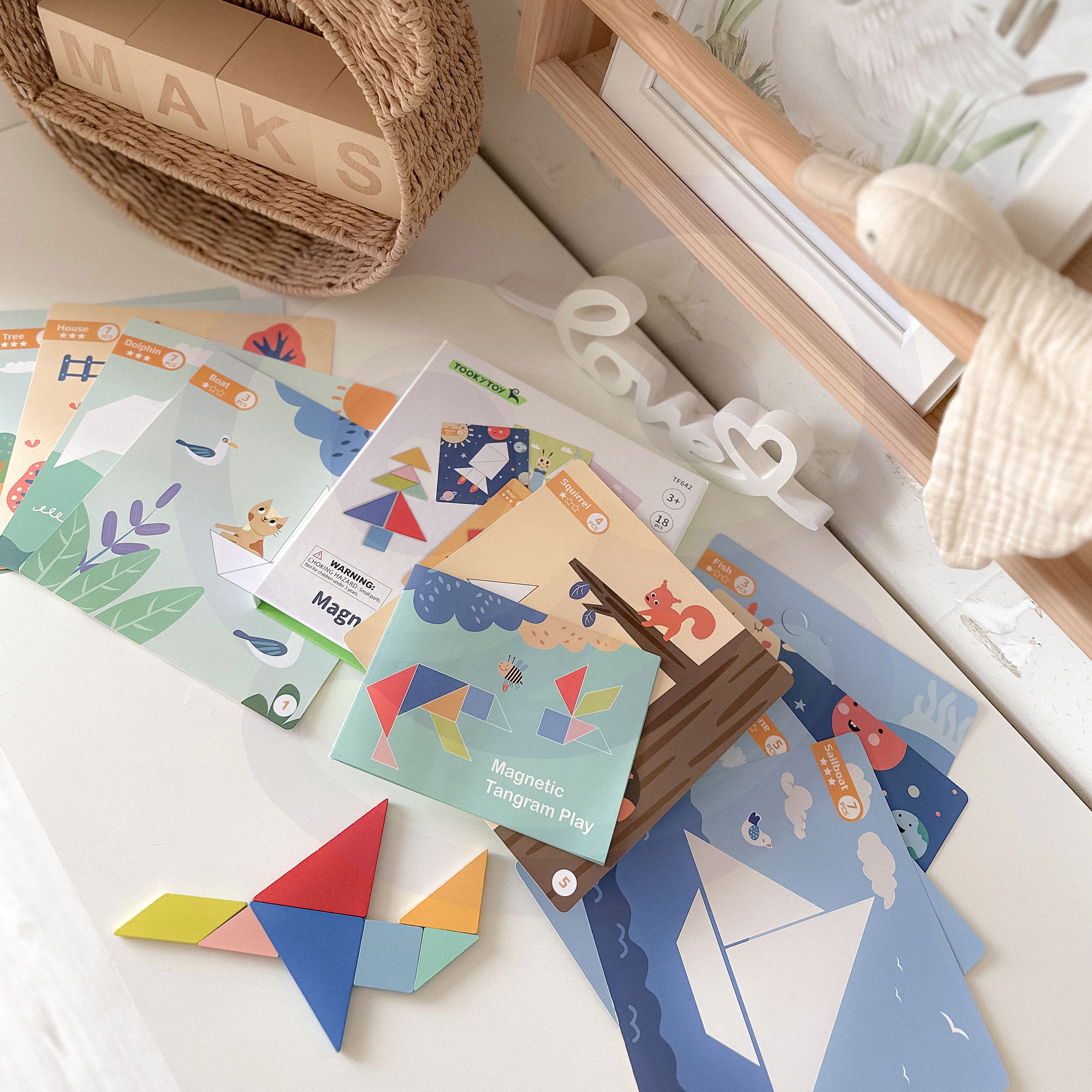Puzzle tangram układanka dla dzieci nauka kształtów figury kształty 18el.