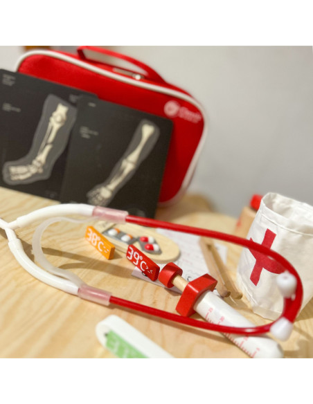 Drewniany Zestaw  Małego doktora Classic World