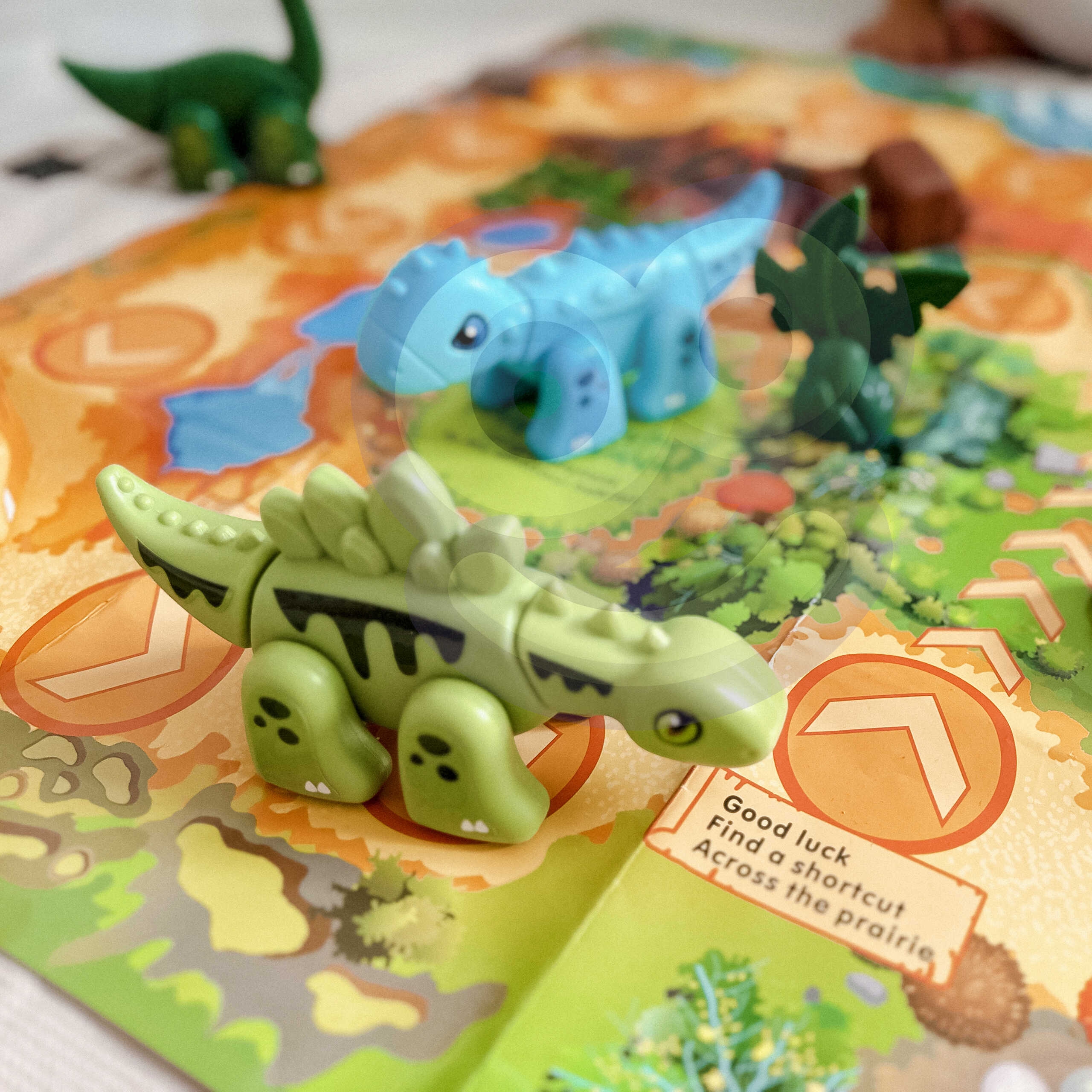 Zestaw konstrukcyjny 2w1 gra planszowa dinozaury + kostka 46 el.