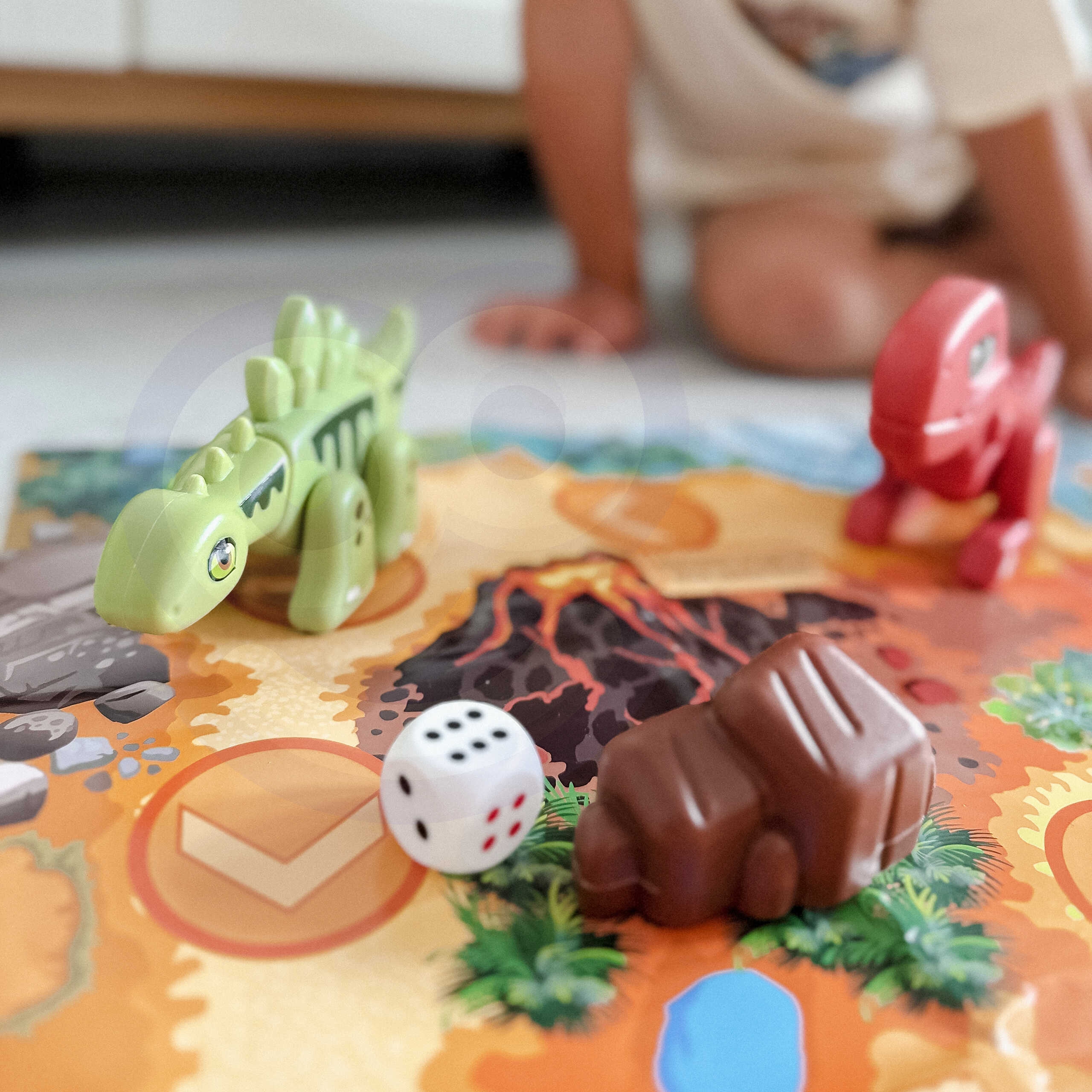 Zestaw konstrukcyjny 2w1 gra planszowa dinozaury + kostka 46 el.