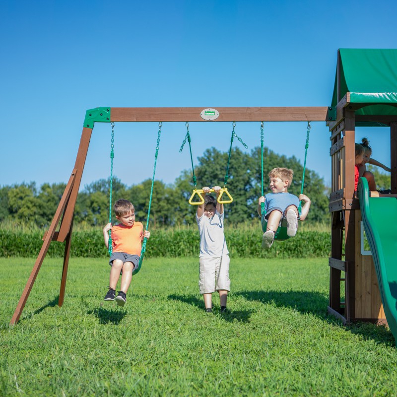 Drewniany plac zabaw lakewood huśtawki zjeżdżalnia domek