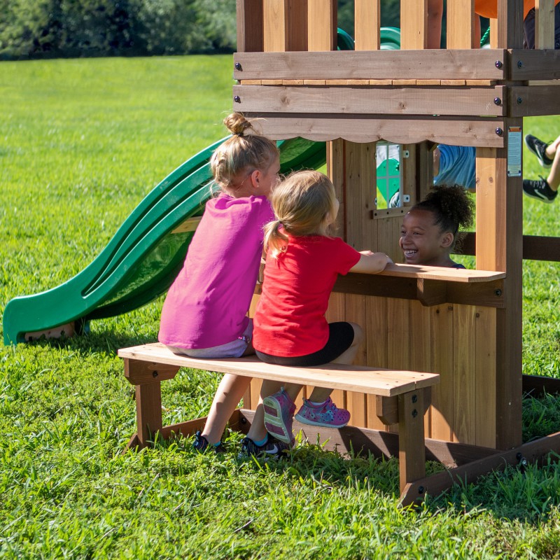 Drewniany plac zabaw lakewood huśtawki zjeżdżalnia domek