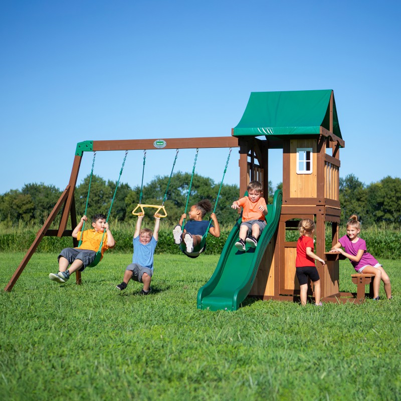 Drewniany plac zabaw lakewood huśtawki zjeżdżalnia domek