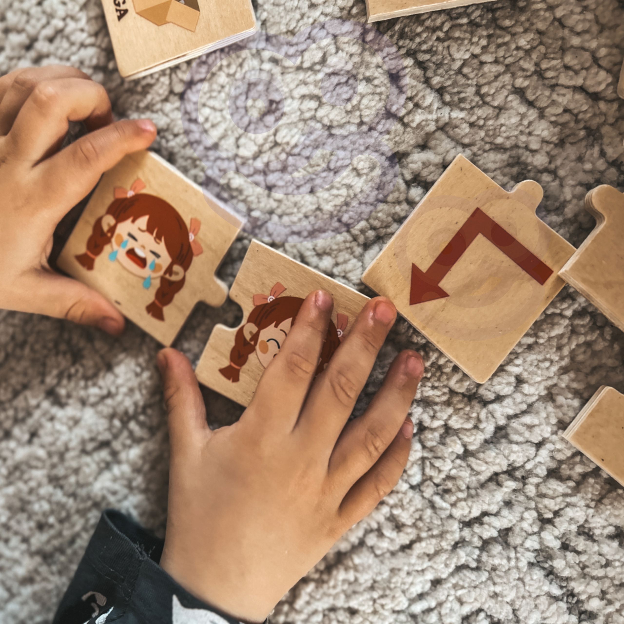 Drewniana układanka puzzle przeciwieństwa