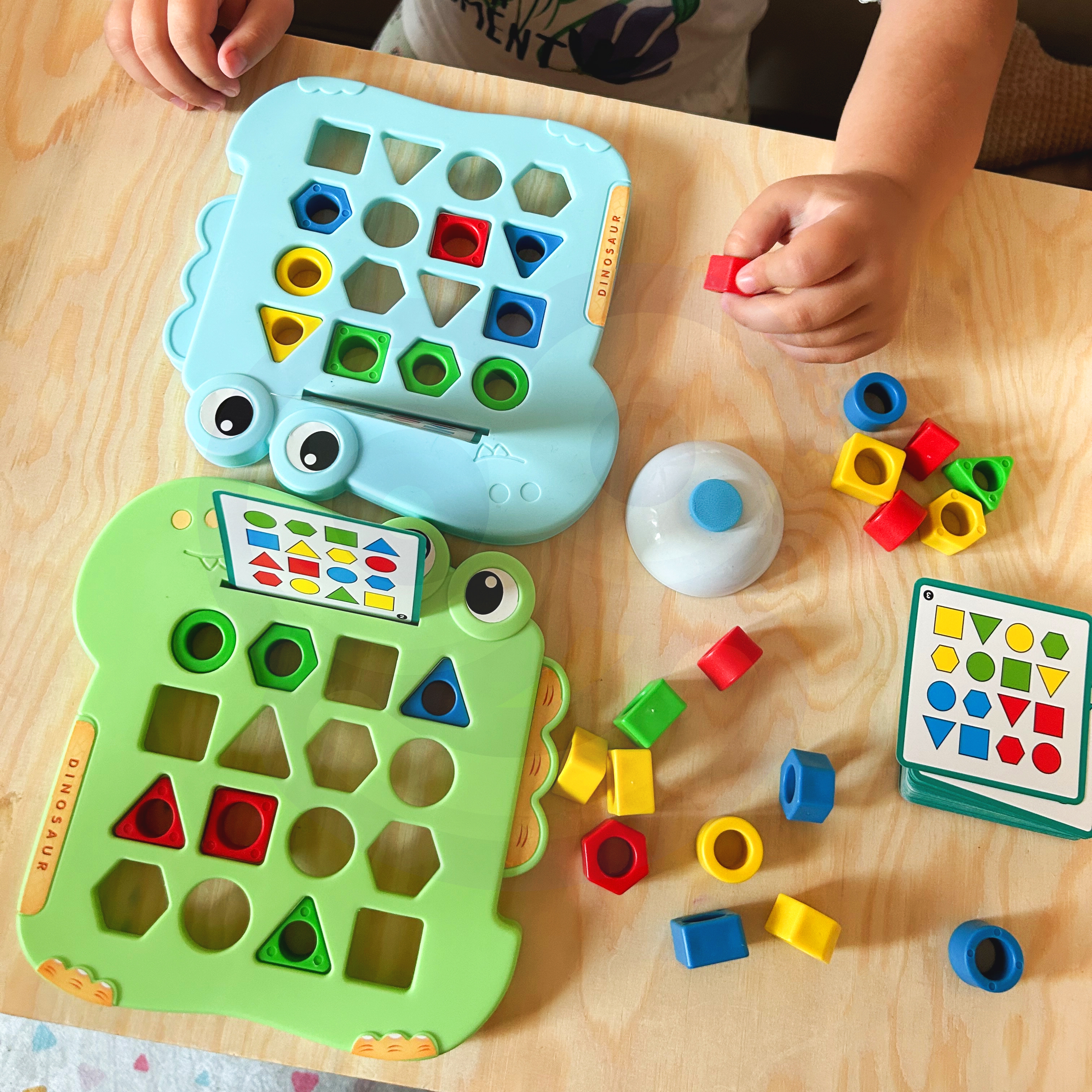Układanka montessori dinozaur gra zręcznościowa dopasuj kształty