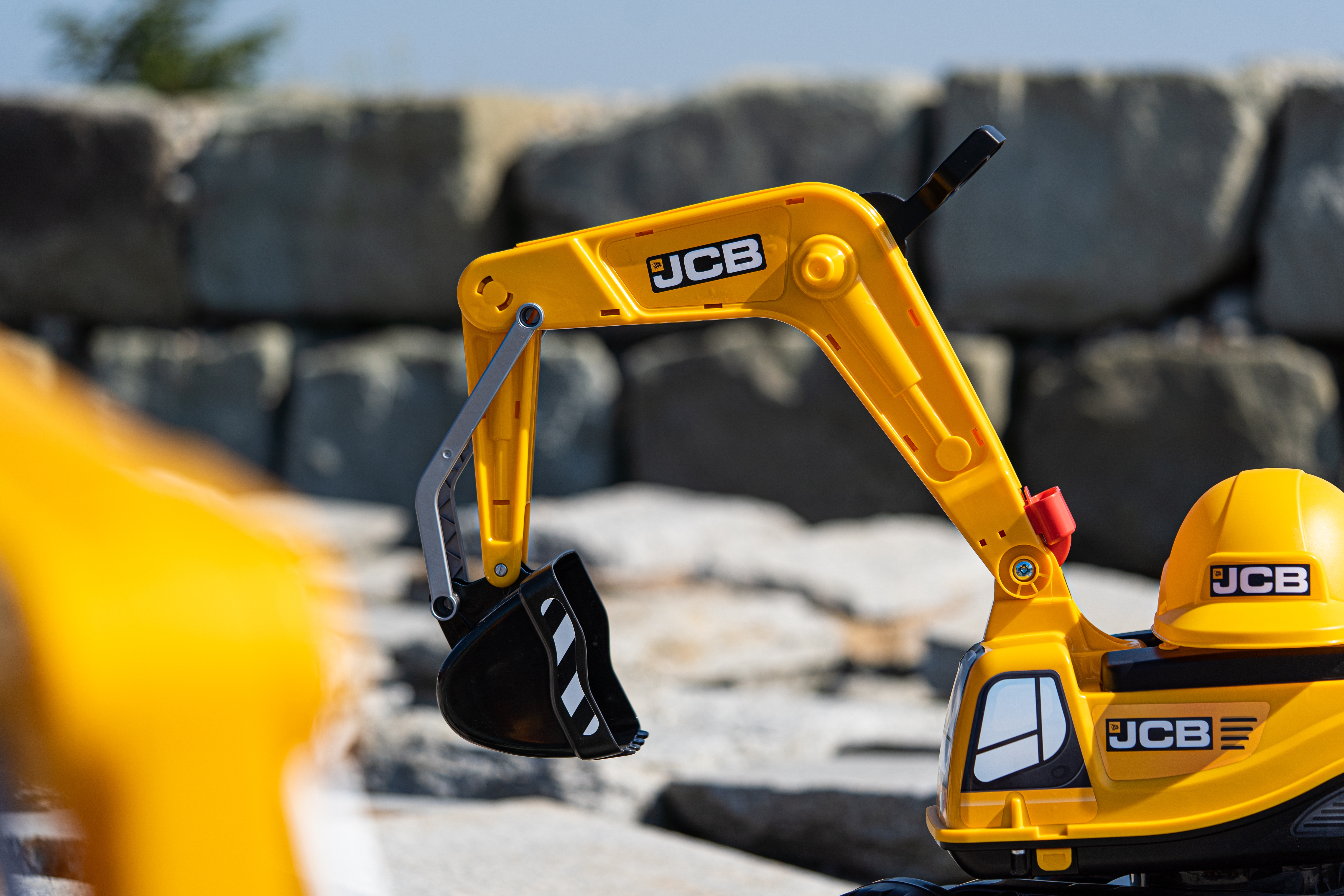Koparka jcb digger obrotowa żółta ruchoma łyżka od 3 lat.