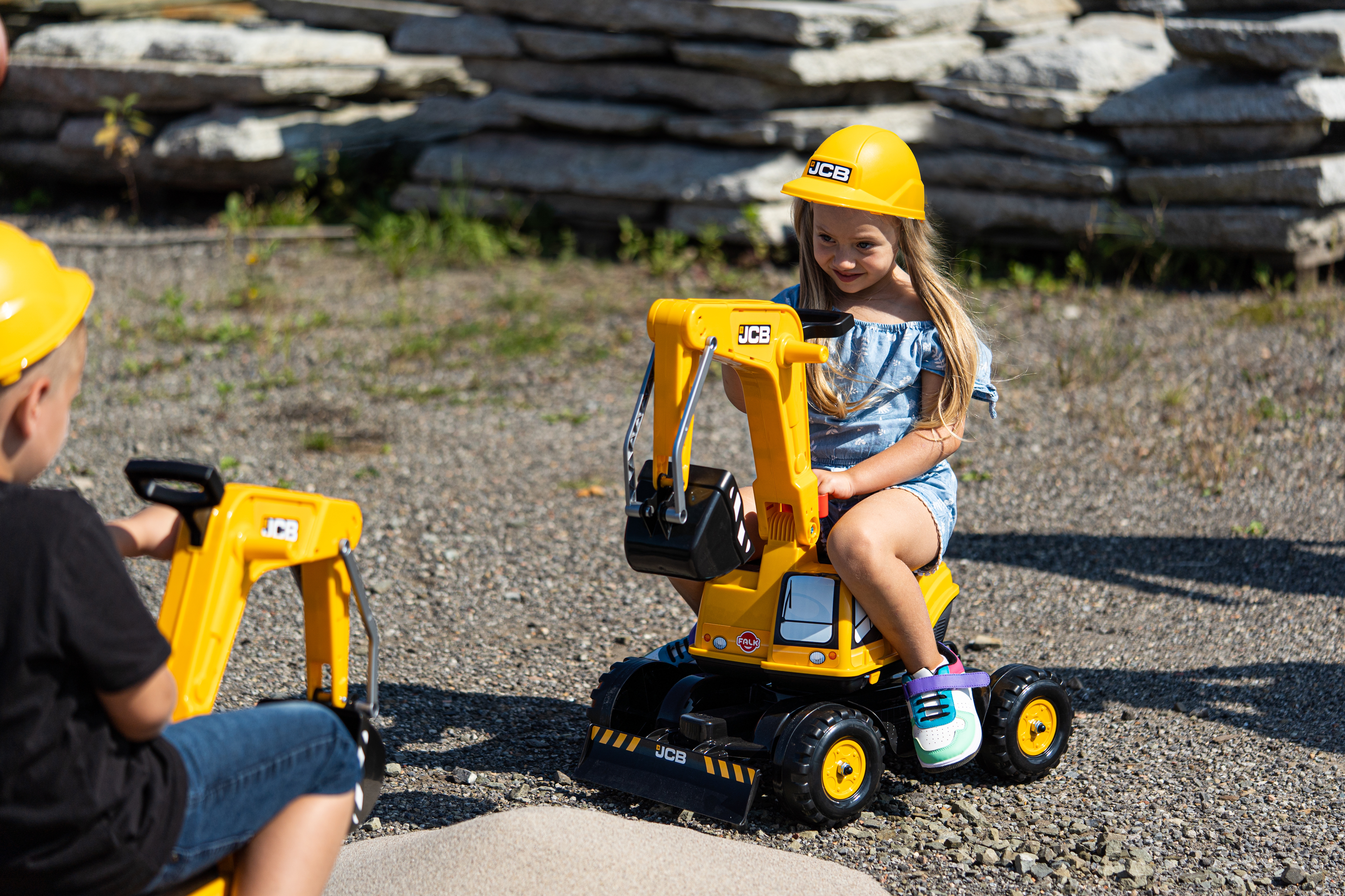 Koparka jcb digger obrotowa żółta ruchoma łyżka od 3 lat.