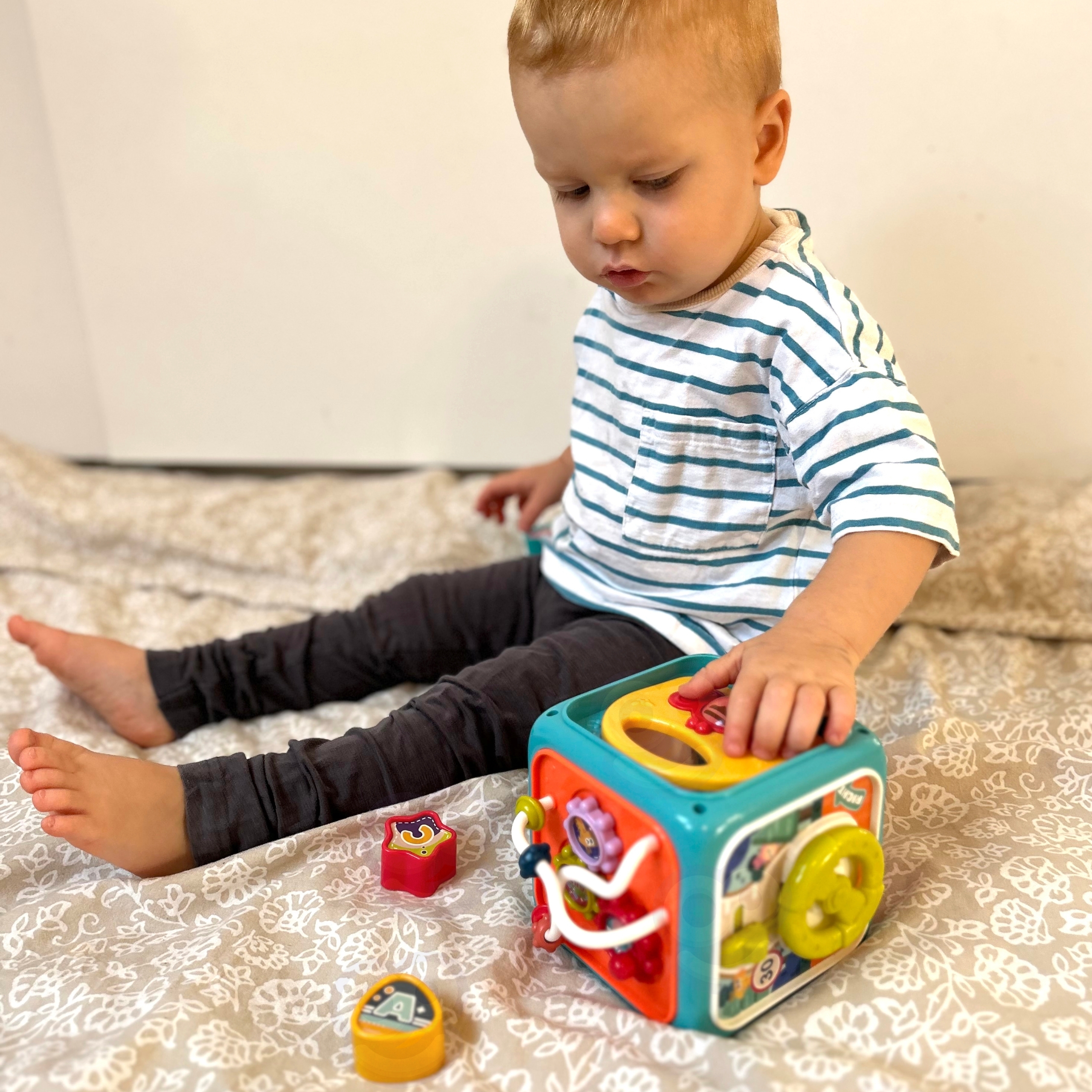 Interaktywna kostka sensoryczna edukacyjna montessori sorter 6w1