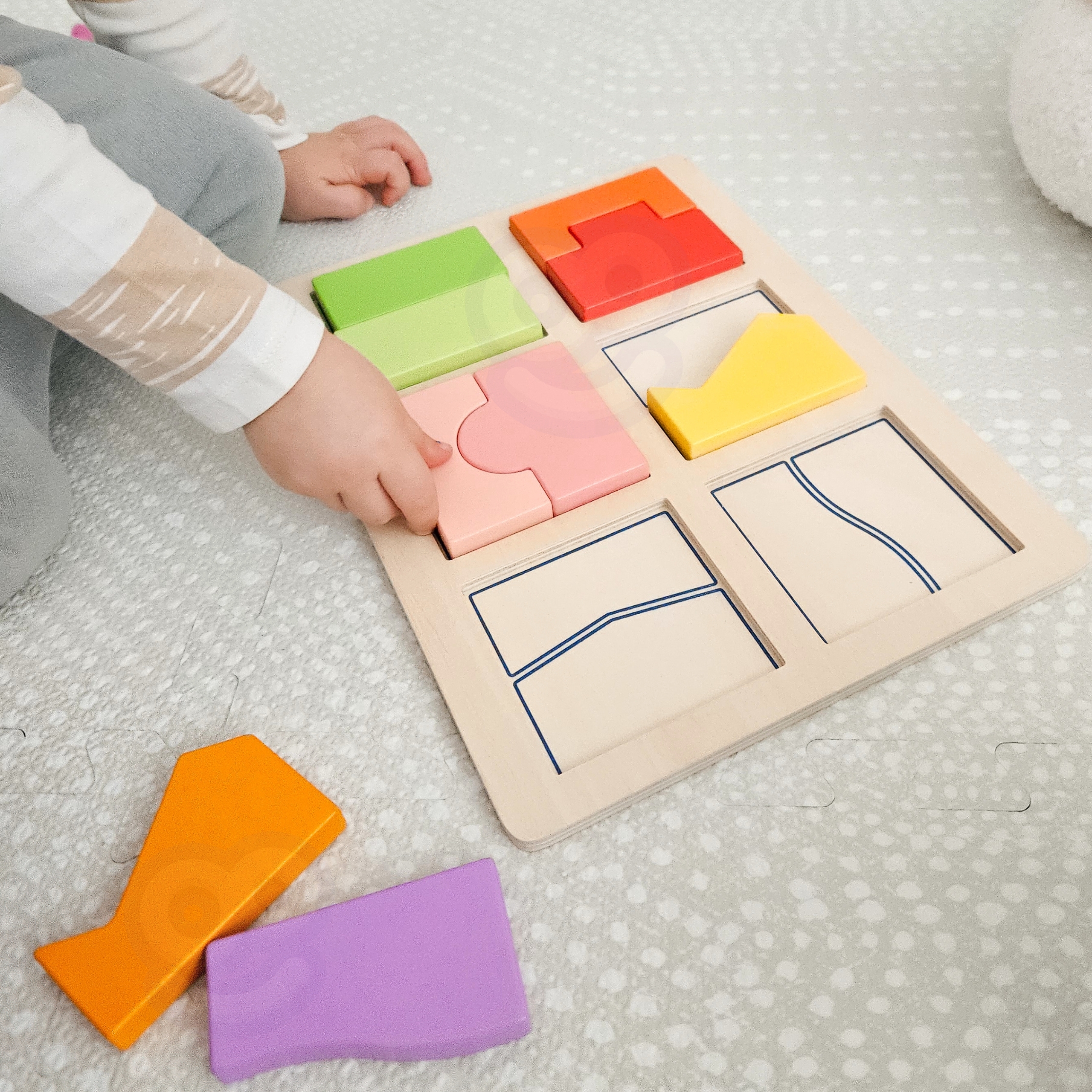 Box pudełko xxl montessori edukacyjne 7w1 sensoryczne 31-36 mies.
