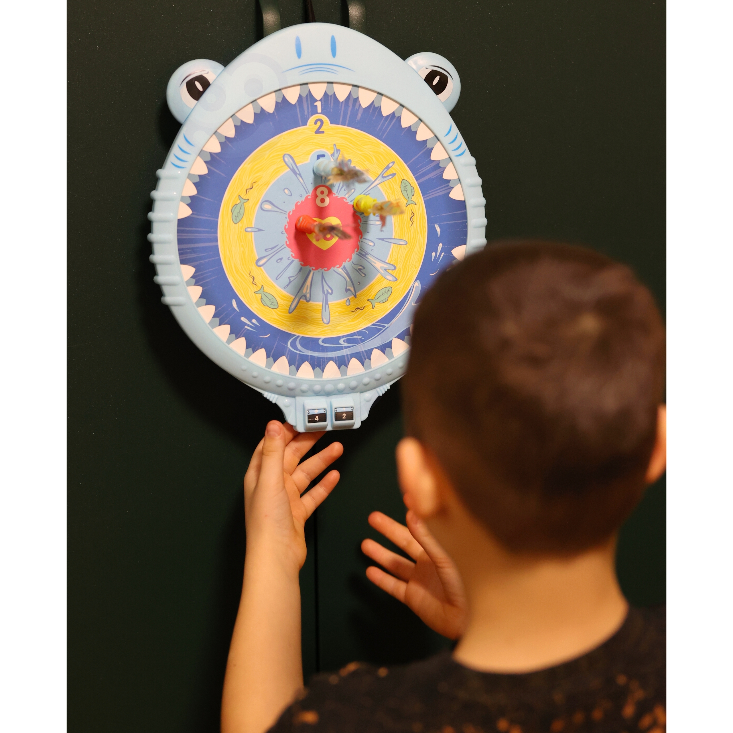 Magnetyczna gra w rzutki bezpieczna dart tarcza wesoły rekinek