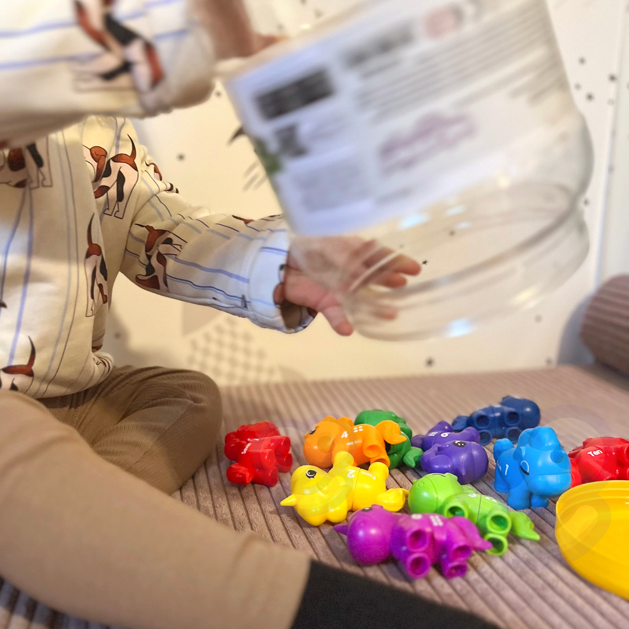 Zestaw nauka liczb kolorów montessori figurki jednorożce do składania "dopasuj cyferki" 13 el.
