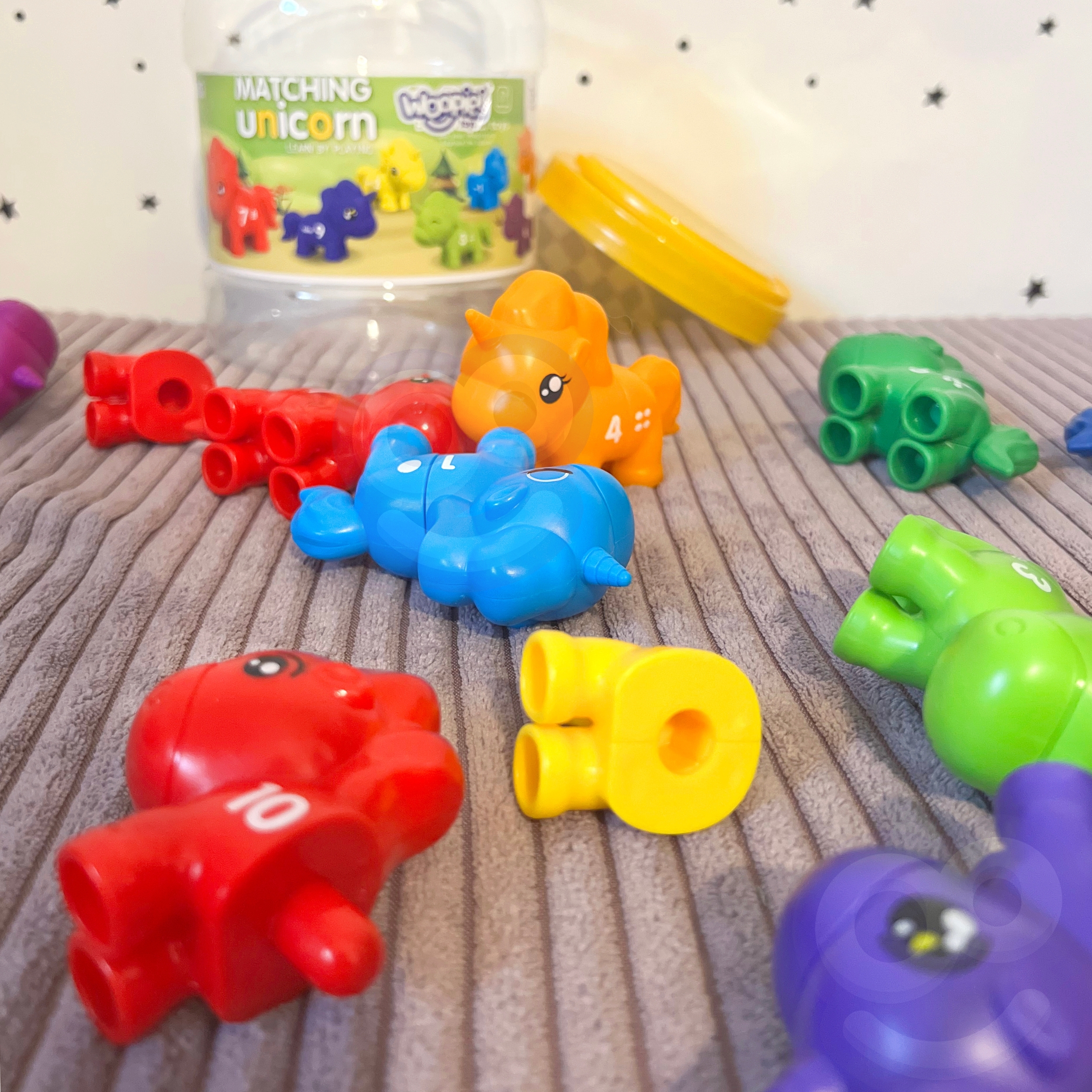 Zestaw nauka liczb kolorów montessori figurki jednorożce do składania "dopasuj cyferki" 13 el.