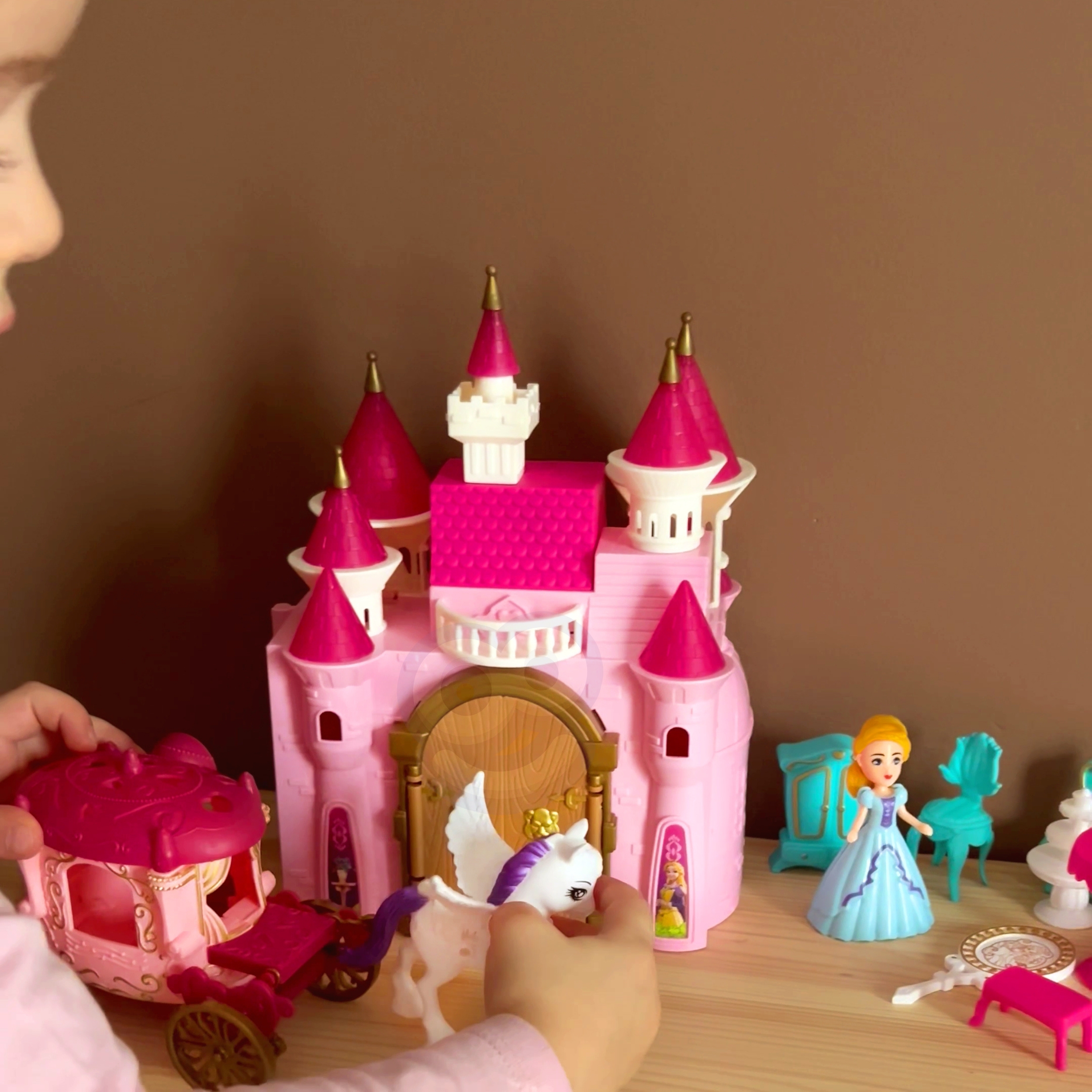 Interaktywny magiczny pałac zestaw księżniczka + kareta i akcesoria