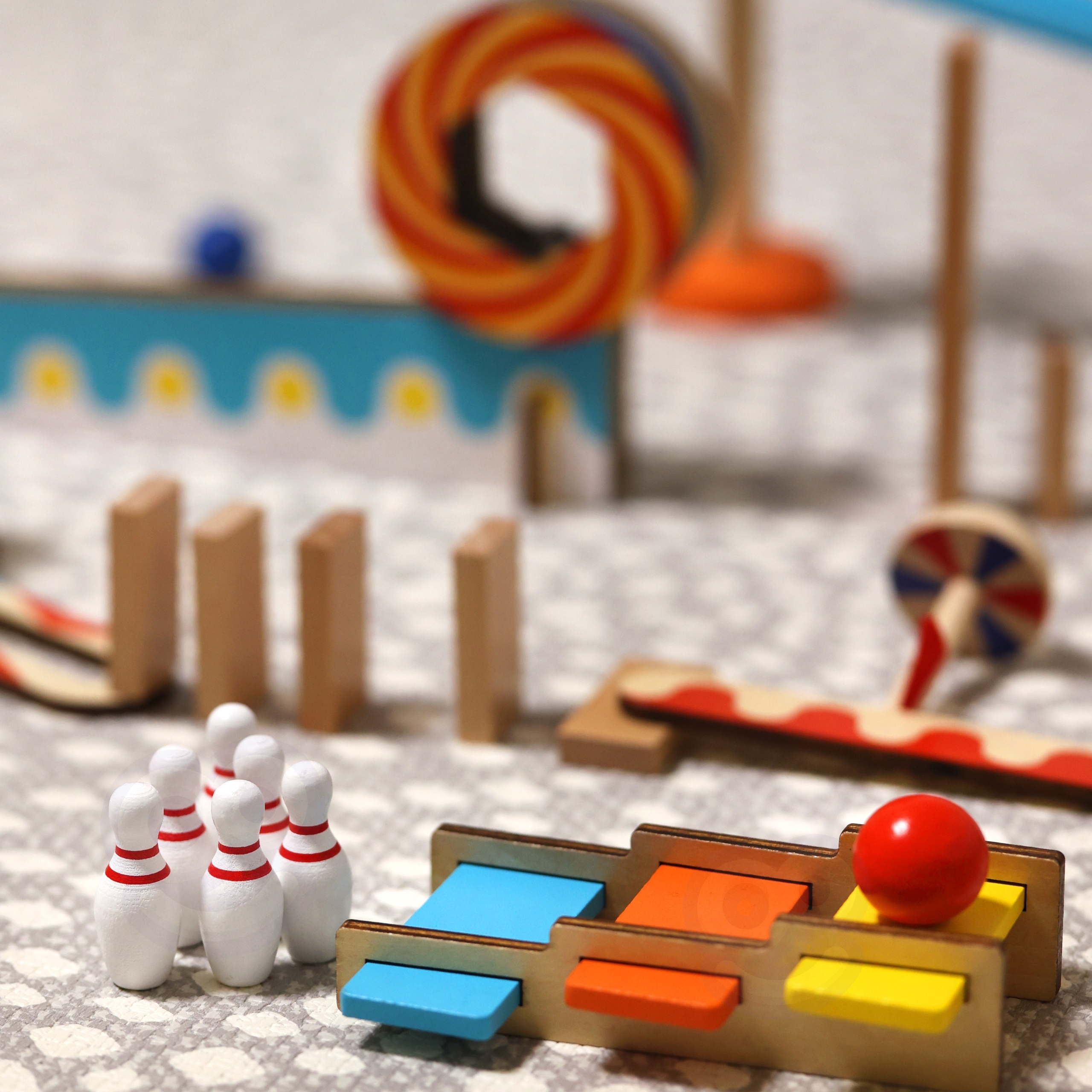 Tor kulkowy kulodrom domino