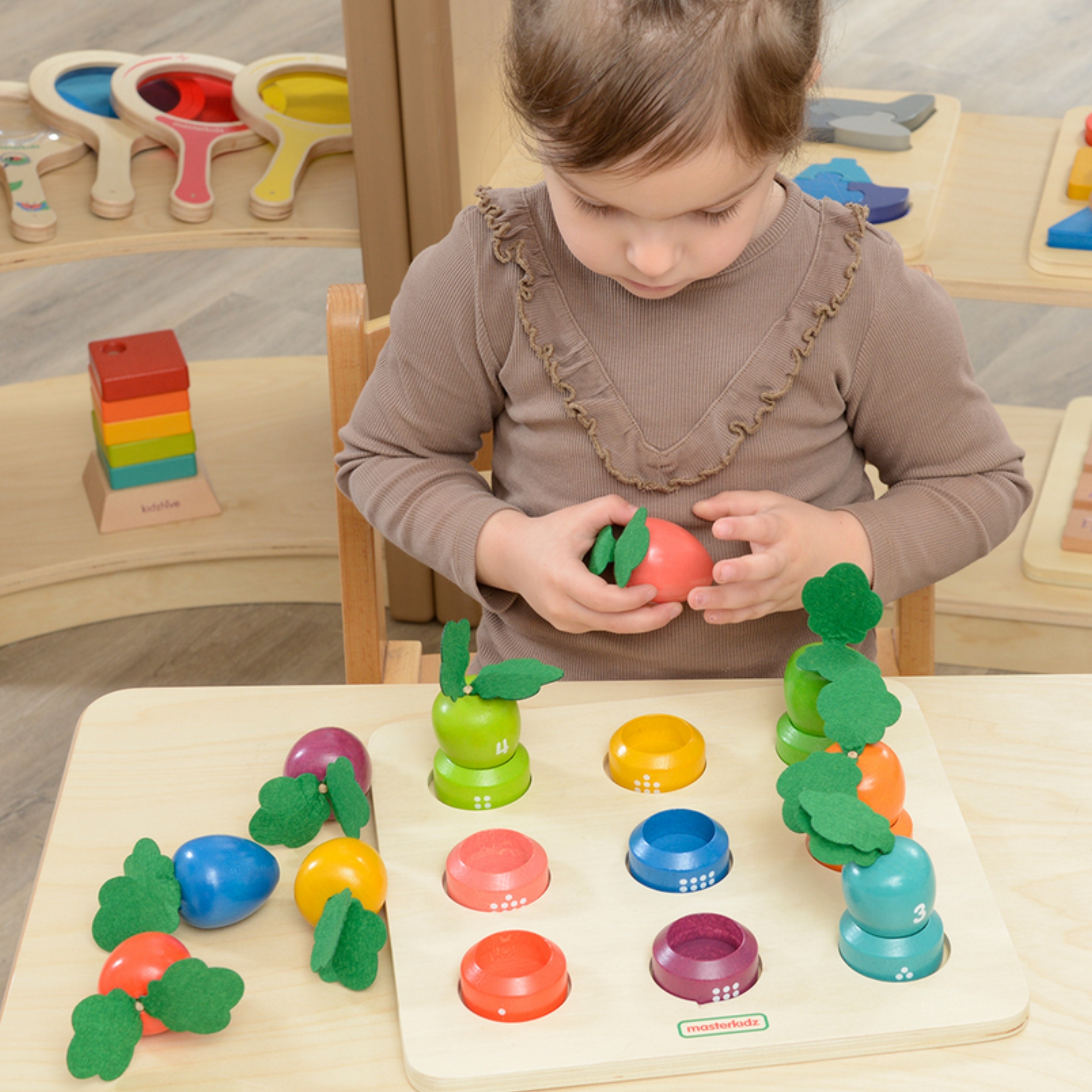 Tablica edukacyjna warzywa nauka liczb i kolorów montessori
