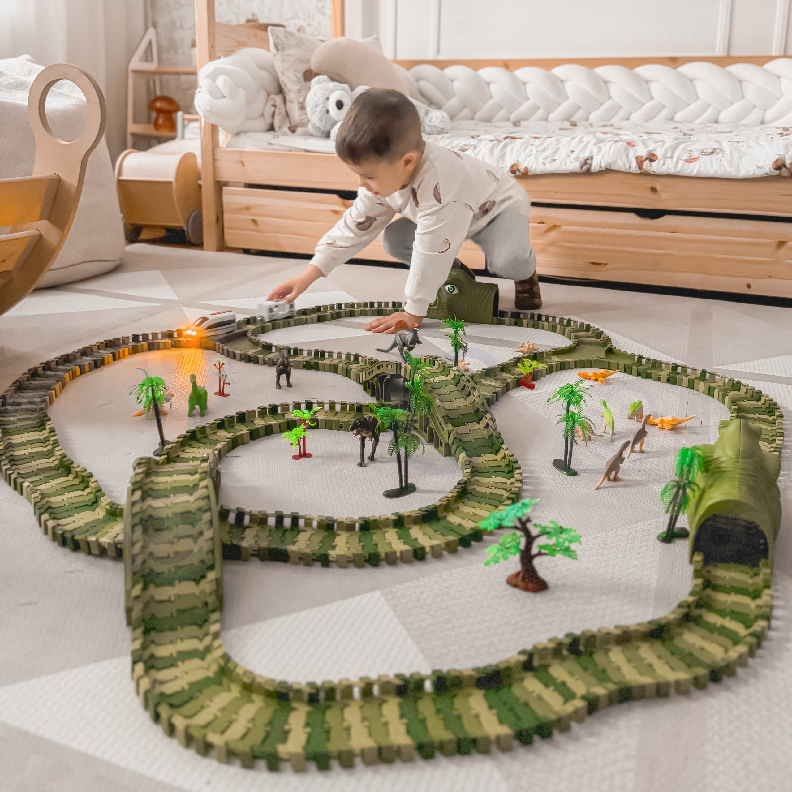 Tor samochodowy xxl dinozaury 240 el.