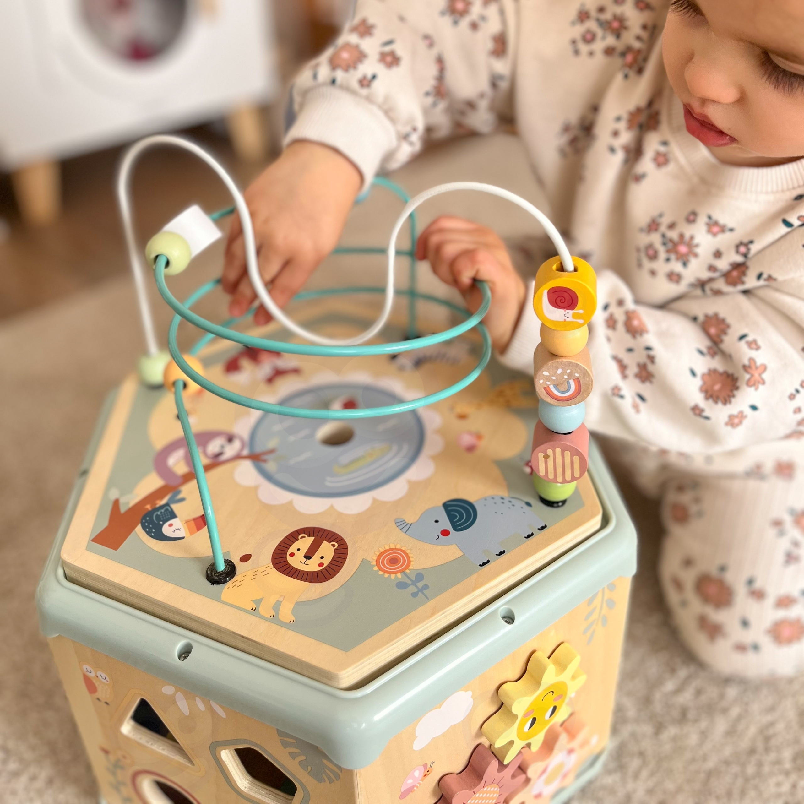 Interaktywny drewniany sześciokąt montessori otwierane pudełko