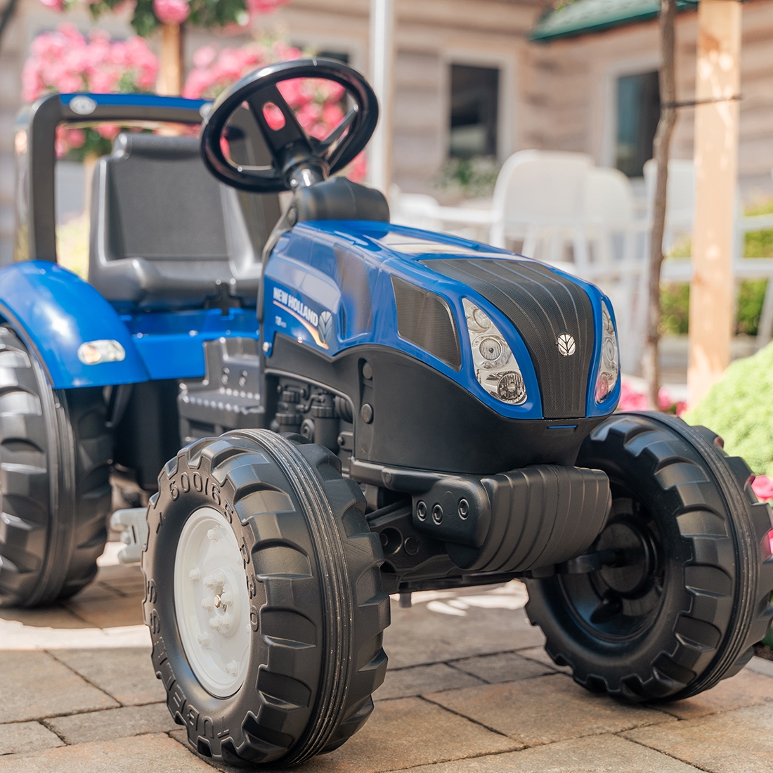 Traktor na pedały new holland duży z przyczepką od 3 lat