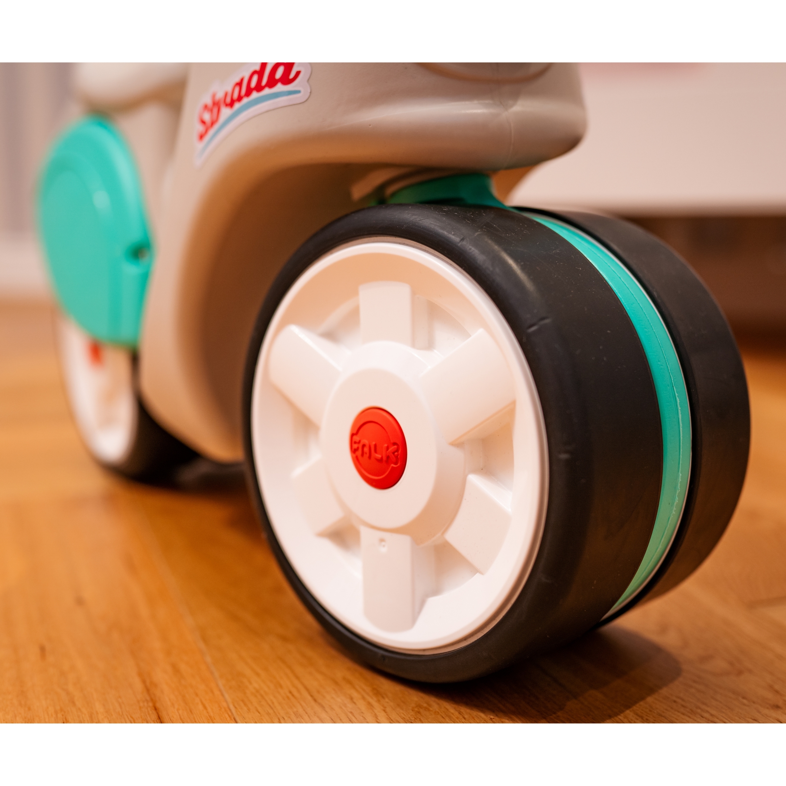 Jeździk scooter strada retro ciche opony od 1 roku