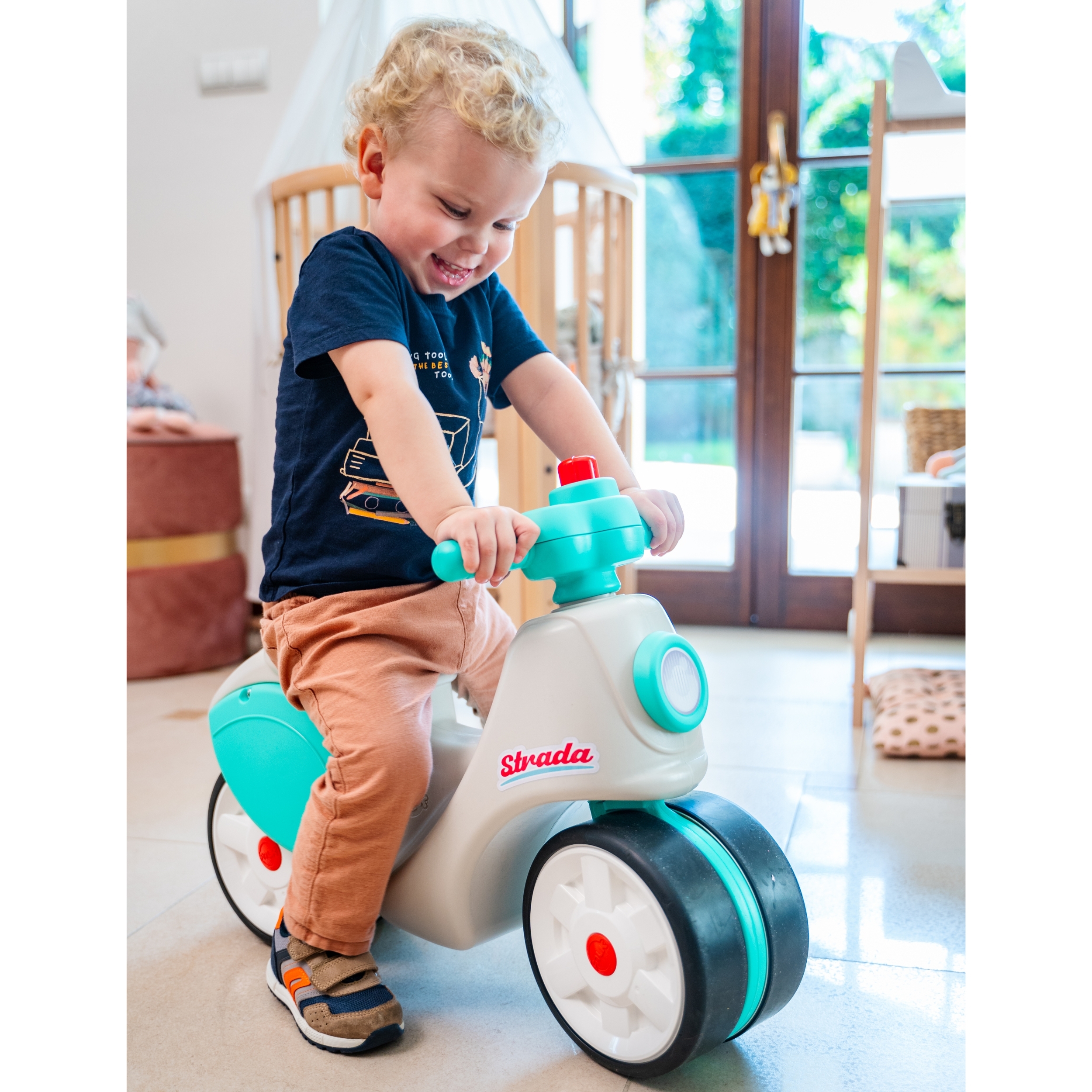 Jeździk scooter strada retro ciche opony od 1 roku
