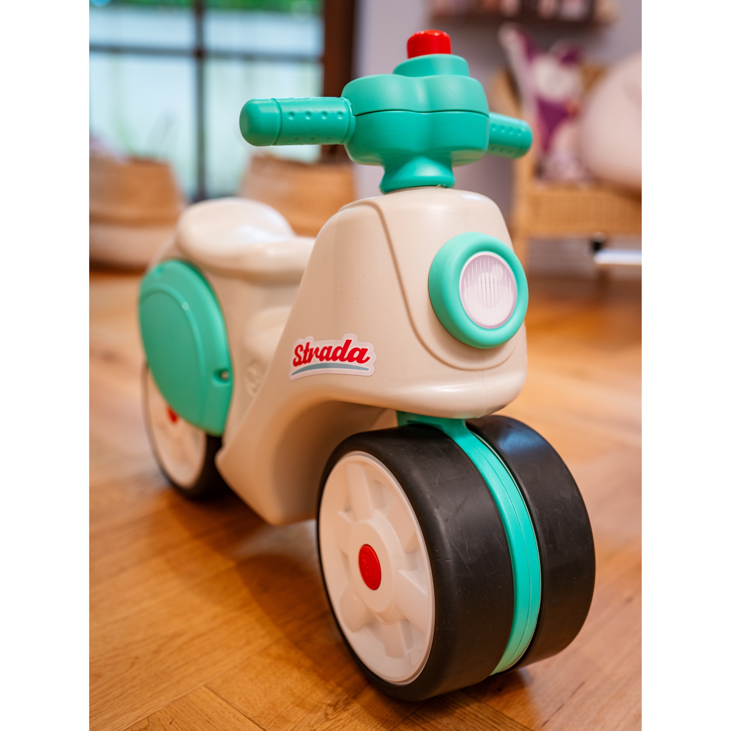 Jeździk scooter strada retro ciche opony od 1 roku