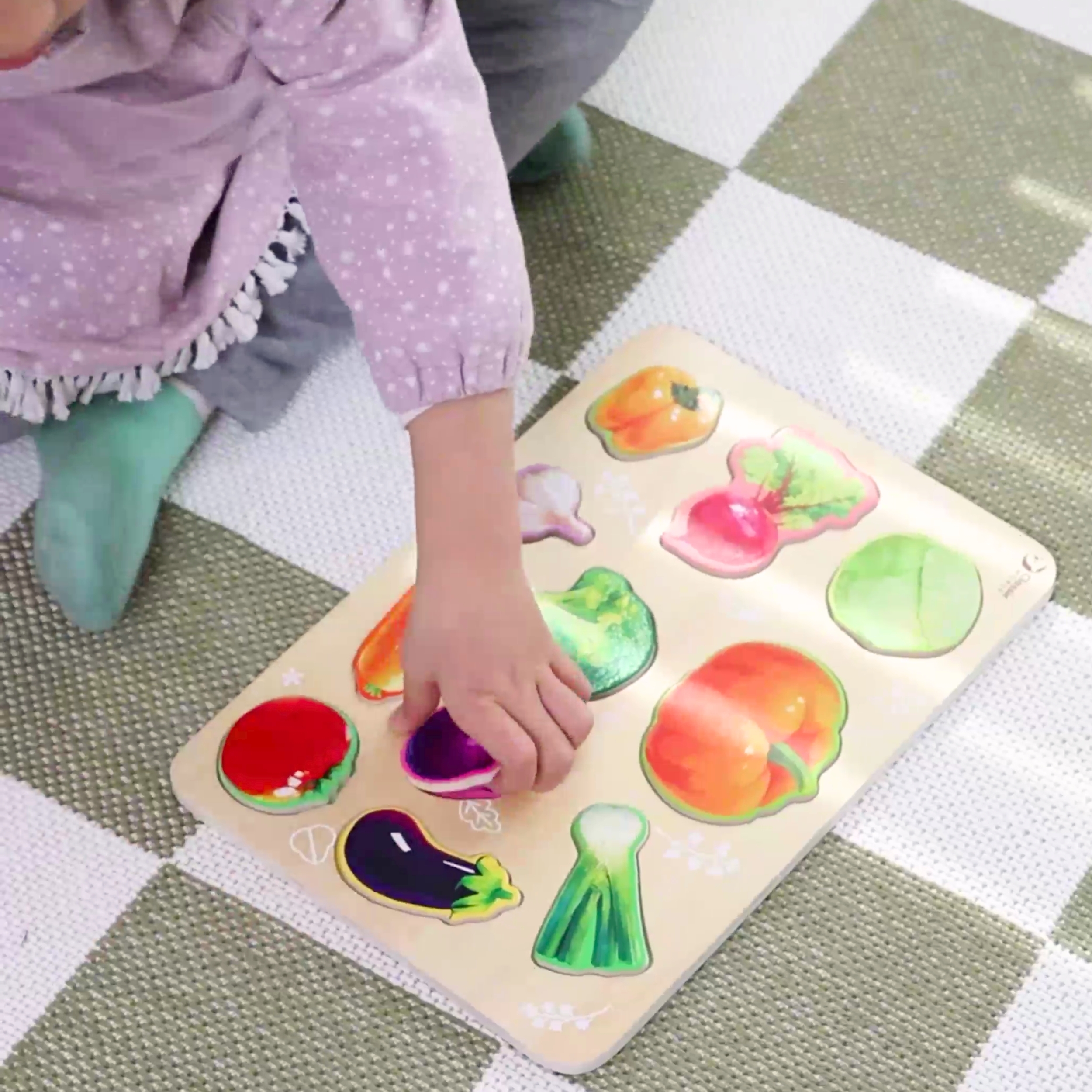 Drewniana układanka montessori warzyw