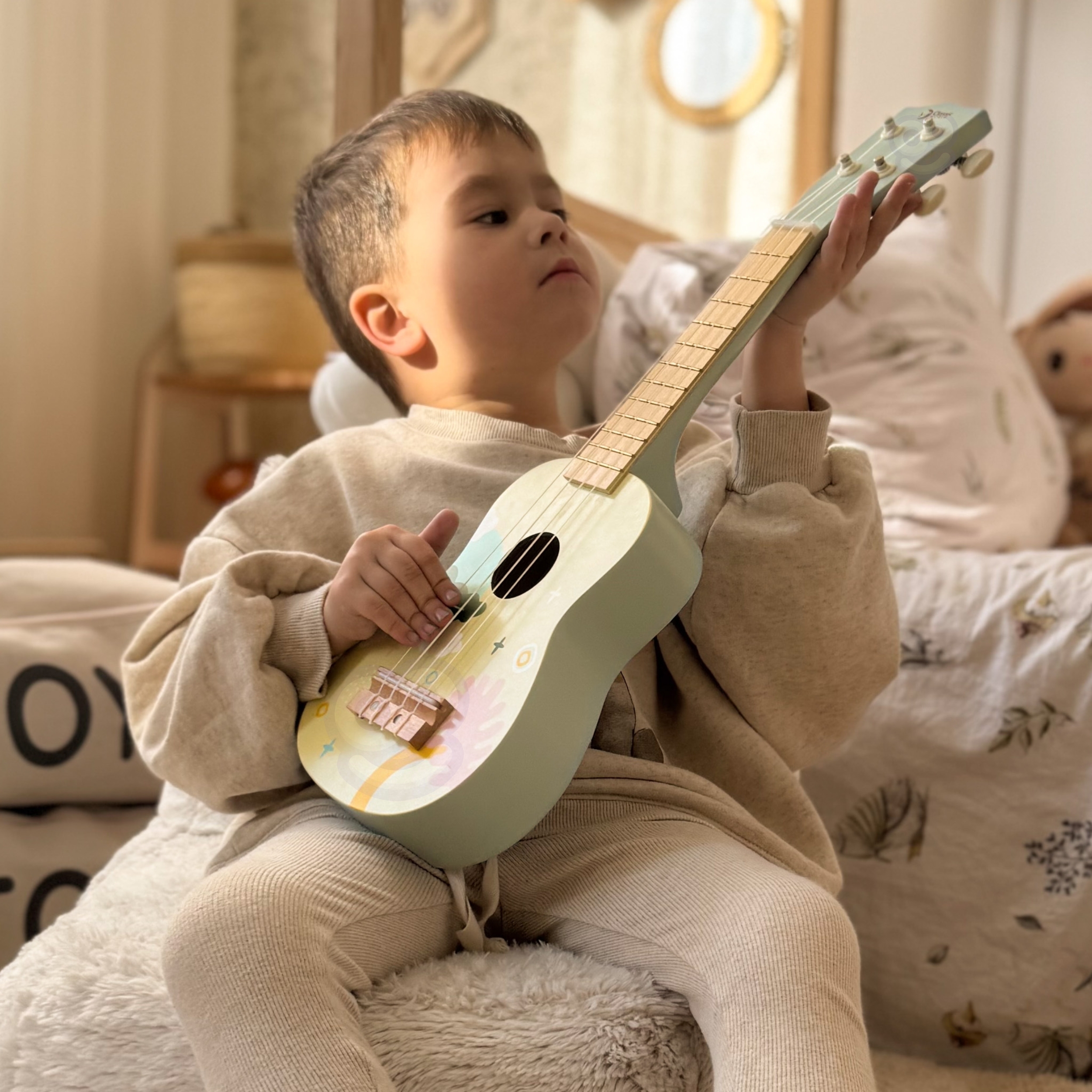 Różowa Melodia - Drewniane Ukulele dla Dzieci